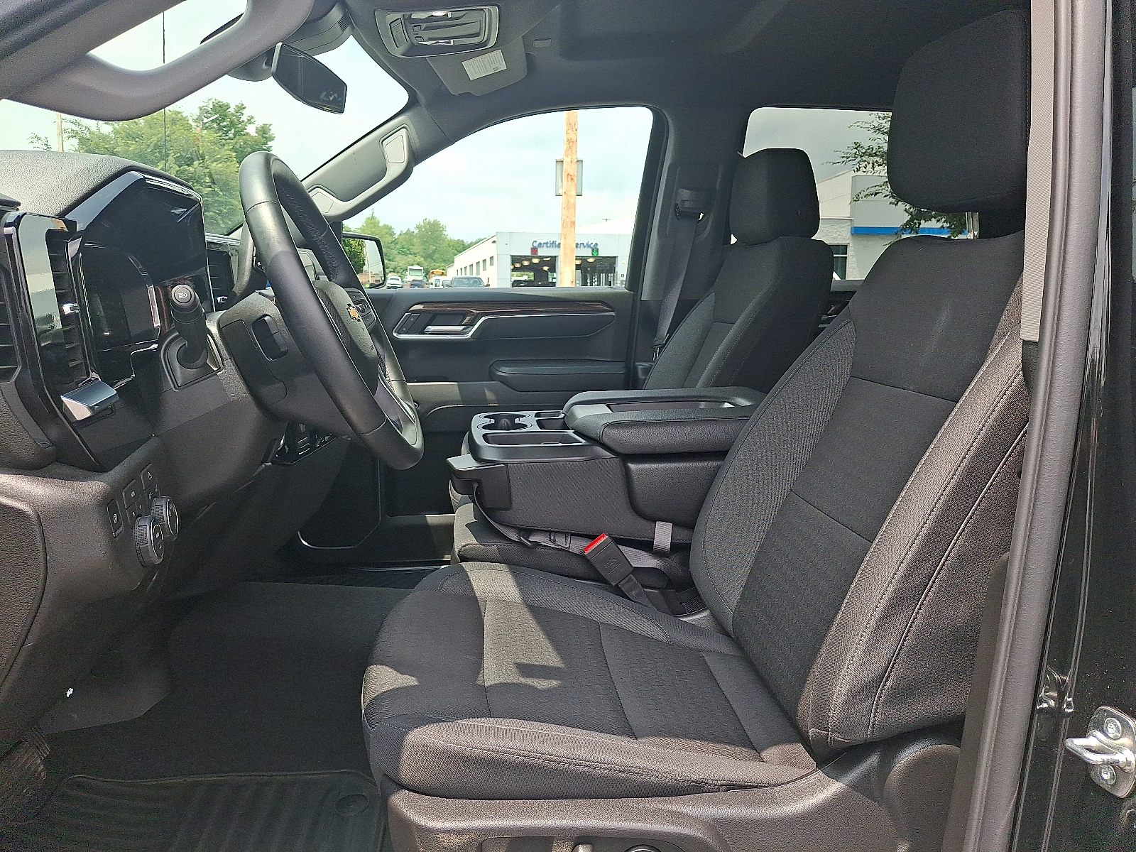 2026 Chevrolet Silverado 1500 4WD Crew Cab Standard Bed LT - Black - GBA exterior view 17