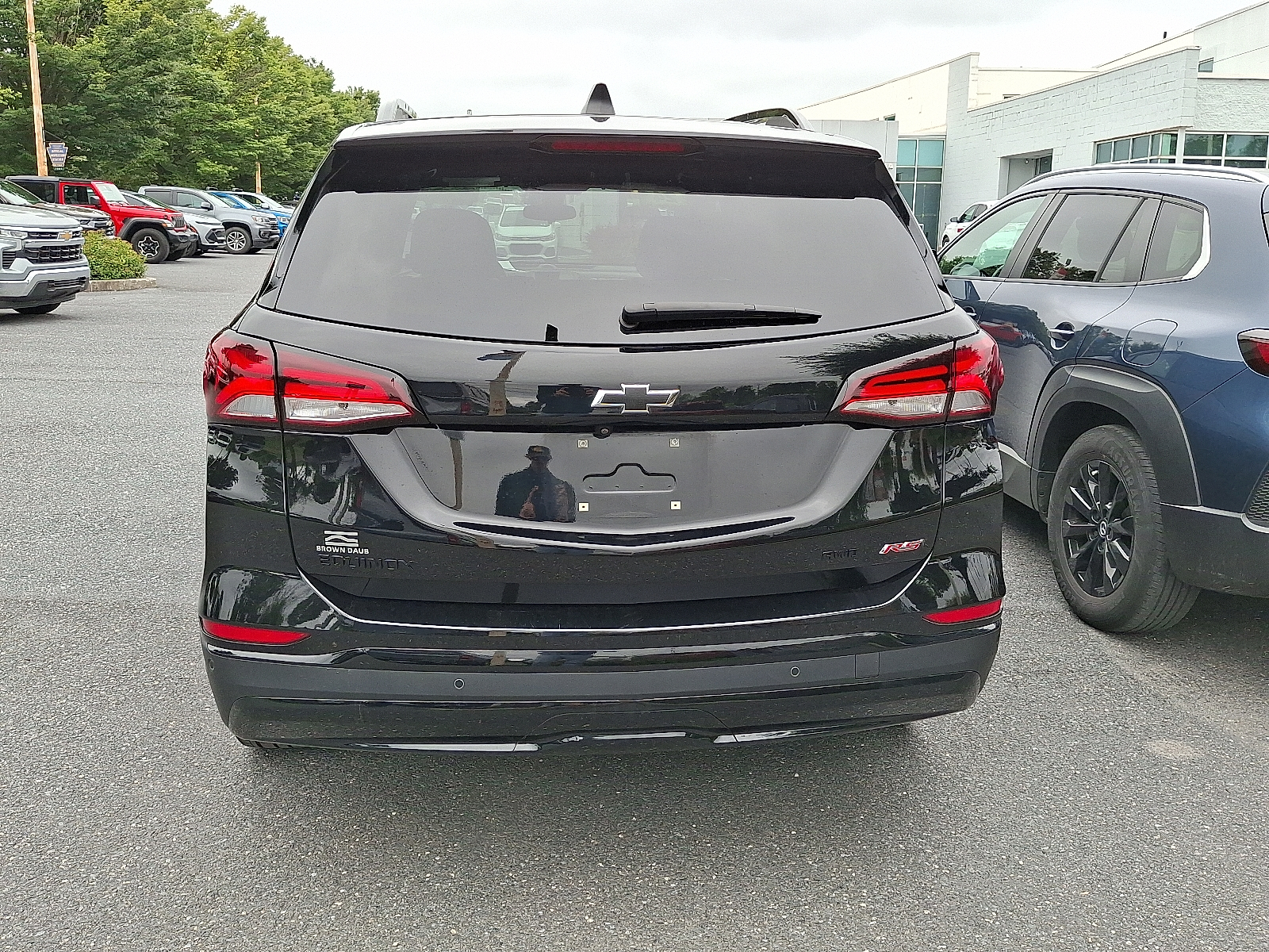 2024 Chevrolet Equinox AWD RS - Mosaic Black Metallic - GB8 exterior view 5
