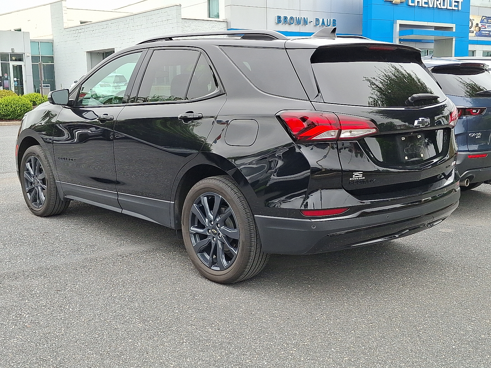 2024 Chevrolet Equinox AWD RS - Mosaic Black Metallic - GB8 exterior view 4