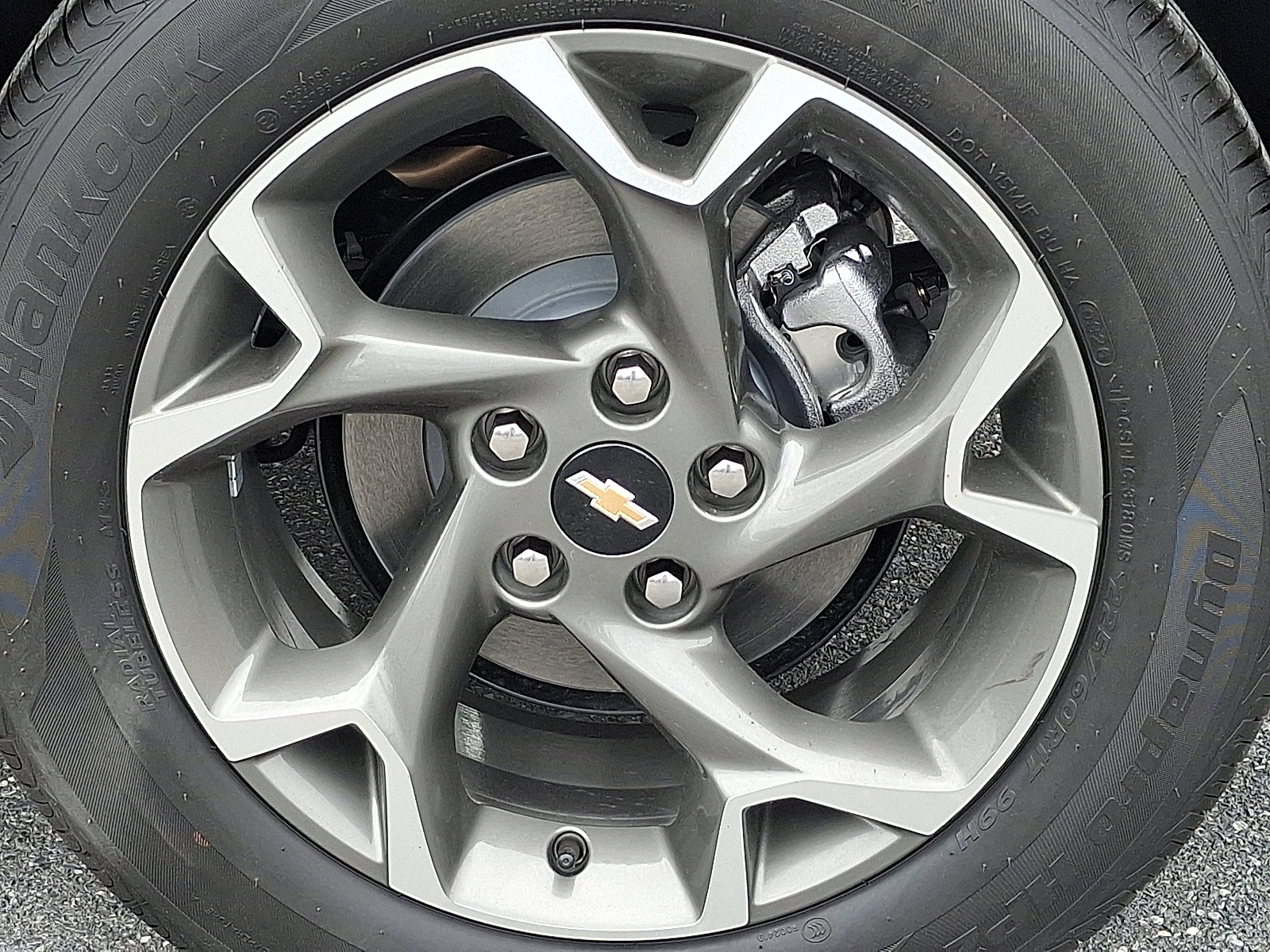 2026 Chevrolet Trax FWD LT - Summit White - GAZ exterior view 8