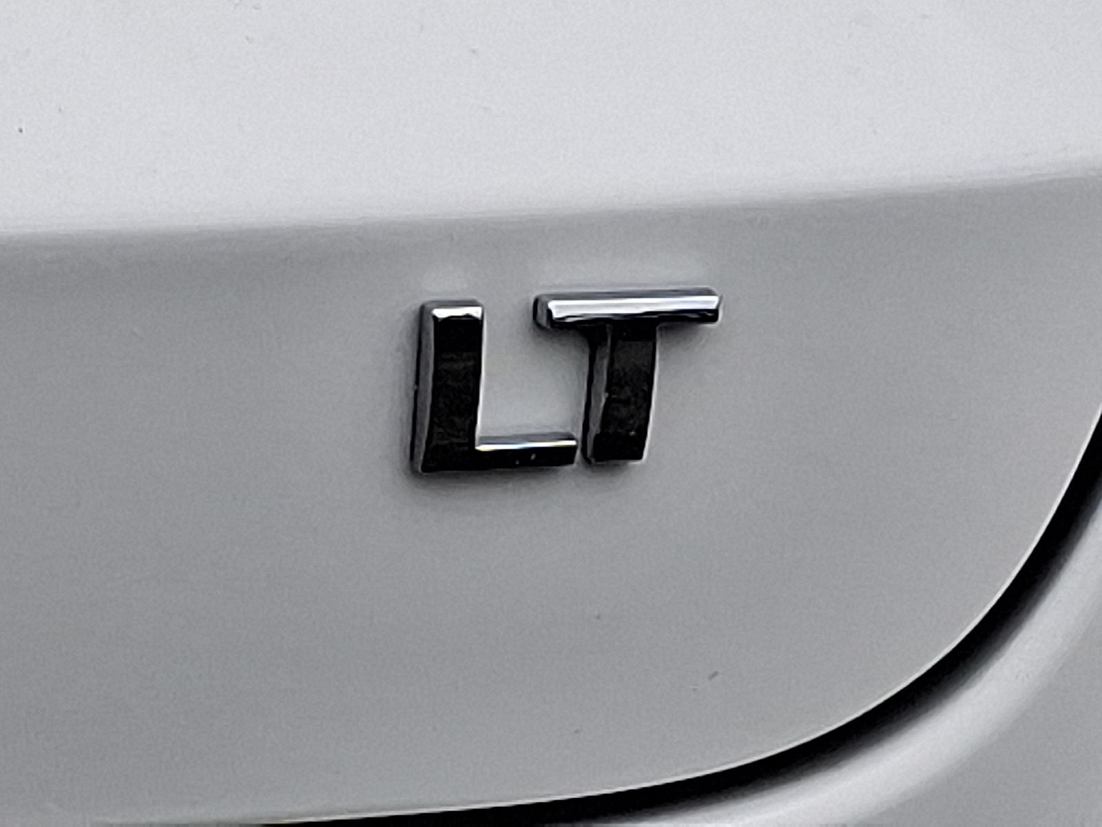 2026 Chevrolet Trax FWD LT - Summit White - GAZ exterior view 20
