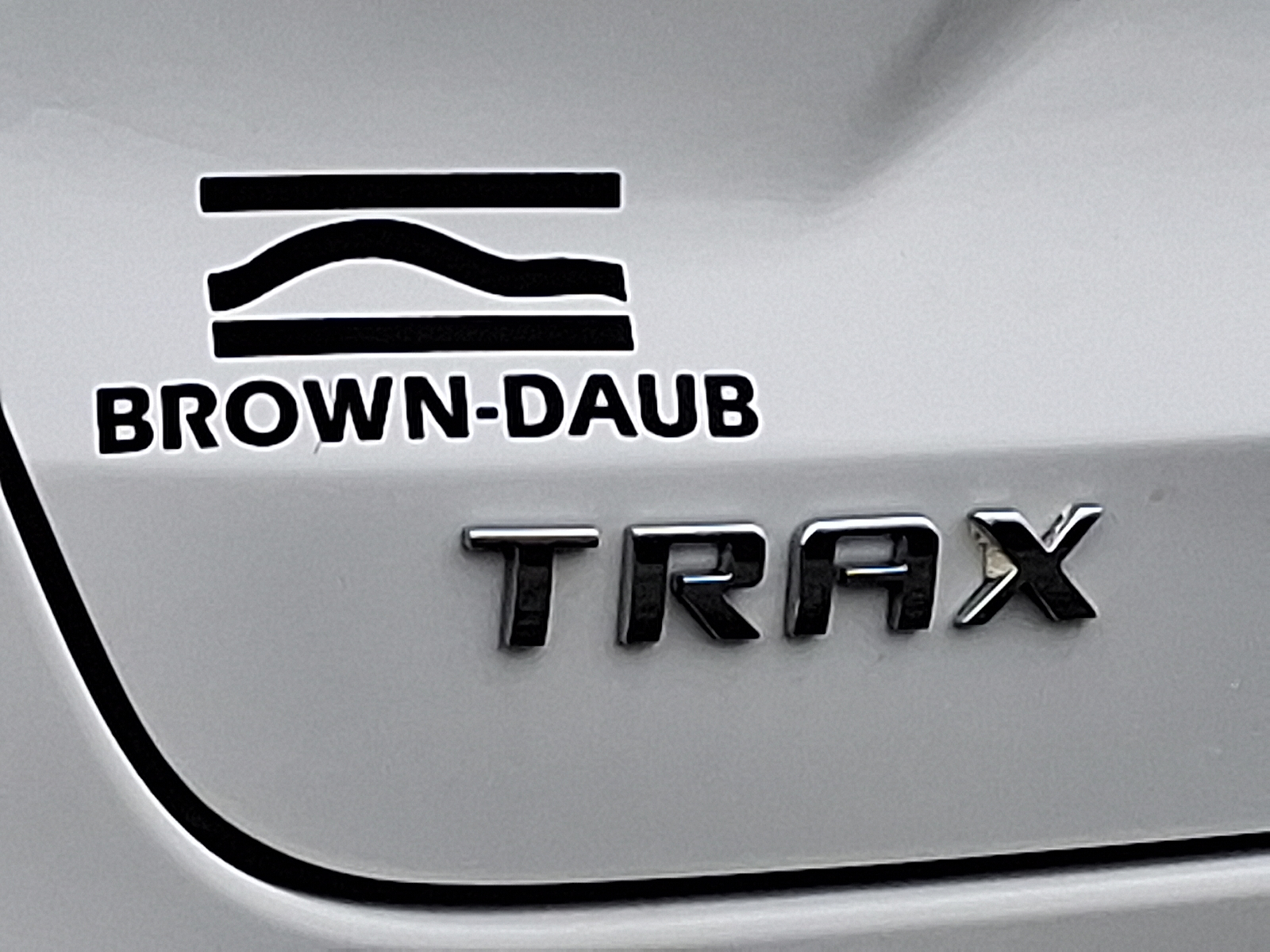 2026 Chevrolet Trax FWD LT - Summit White - GAZ exterior view 19