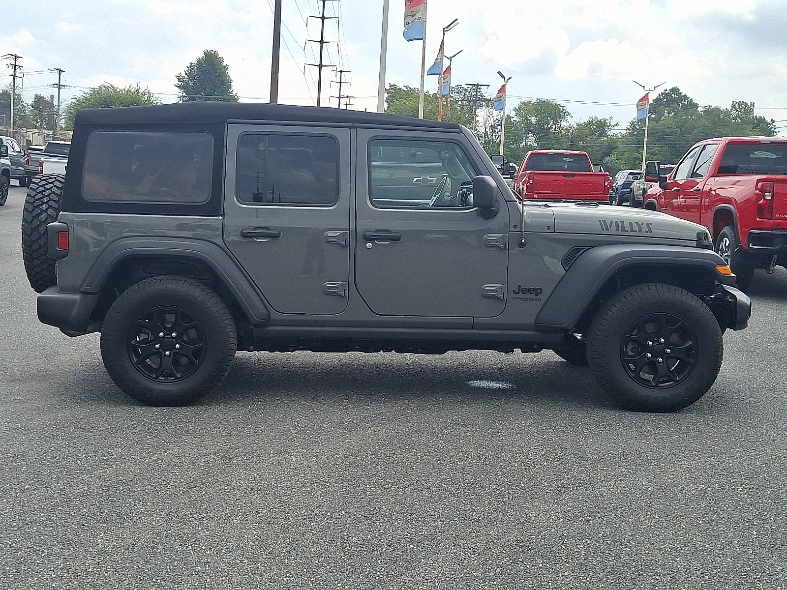 2020 Jeep Wrangler Unlimited Willys 4x4 - Sting-Gray Clearcoat - PDN exterior view 7