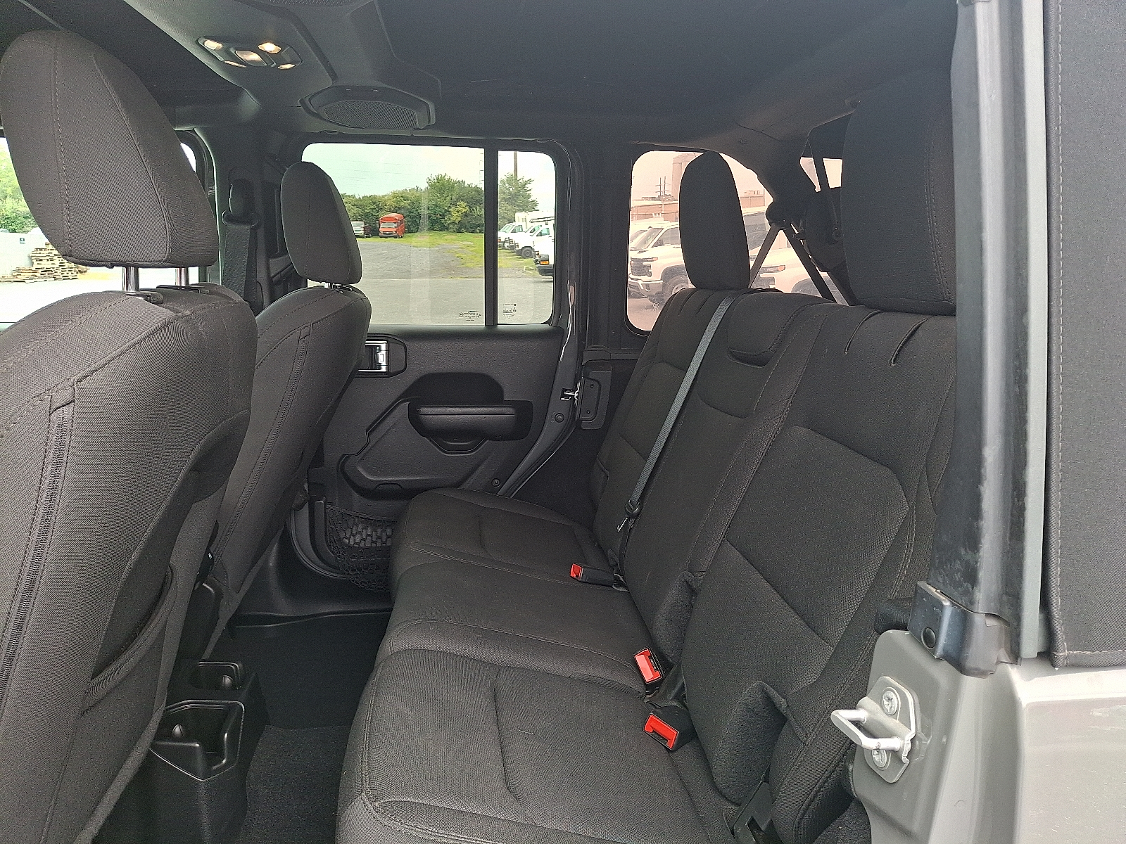 2020 Jeep Wrangler Unlimited Willys 4x4 - Sting-Gray Clearcoat - PDN exterior view 11