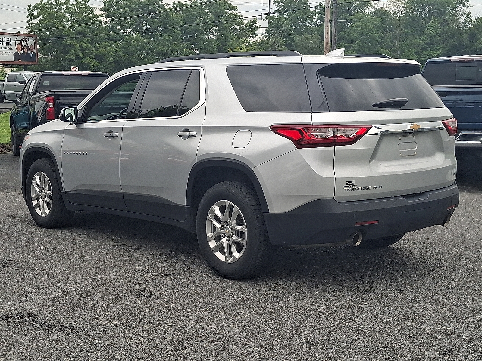 2021 Chevrolet Traverse AWD LT Leather - Silver Ice Metallic - GAN exterior view 4