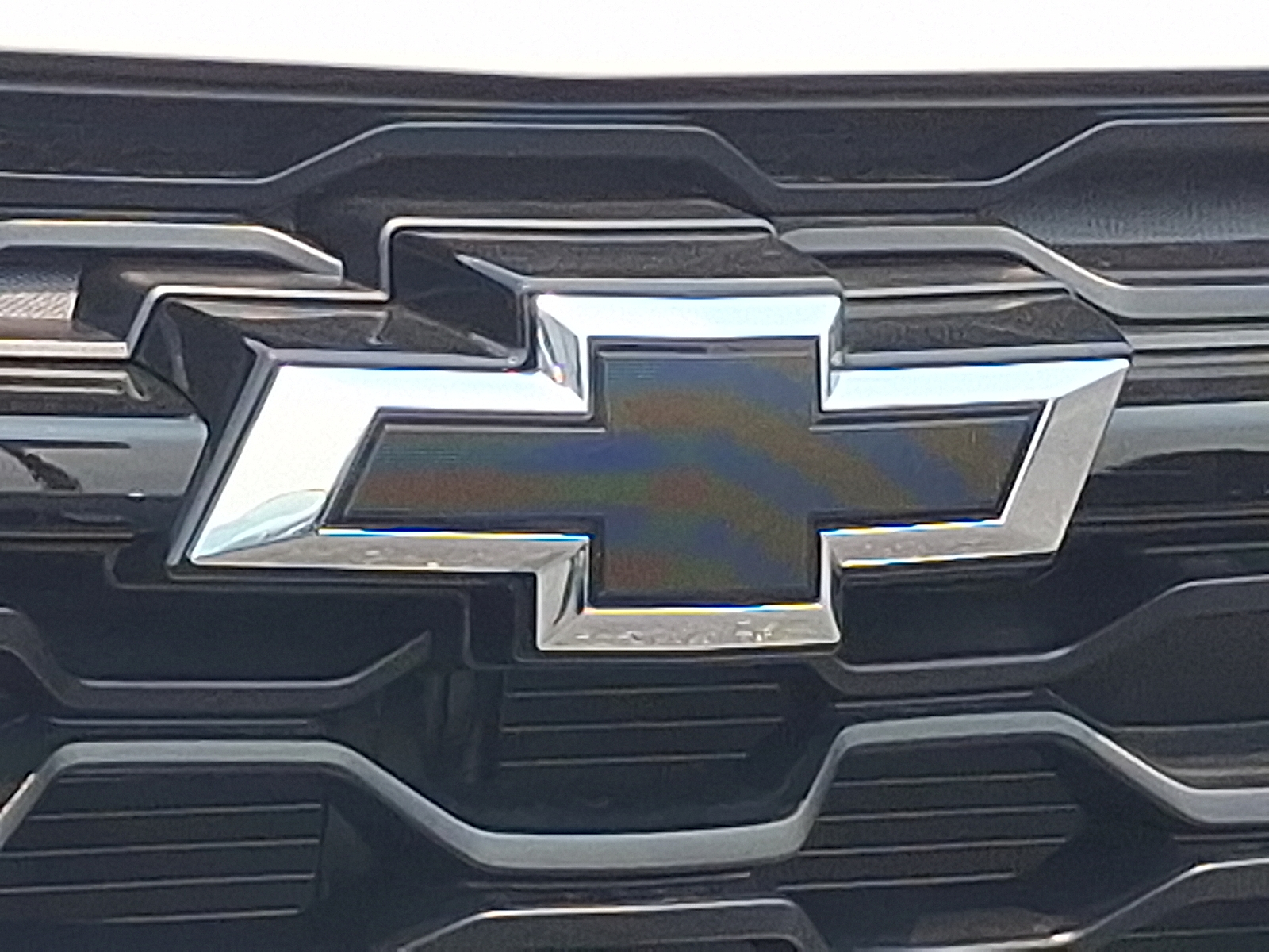 2026 Chevrolet Trax FWD LT - Summit White - GAZ exterior view 18