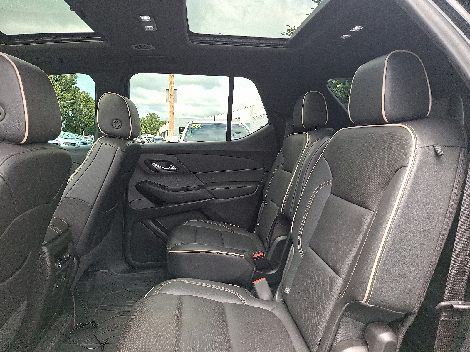 2024 Chevrolet Traverse Limited AWD Premier - Mosaic Black Metallic - GB8 exterior view 14