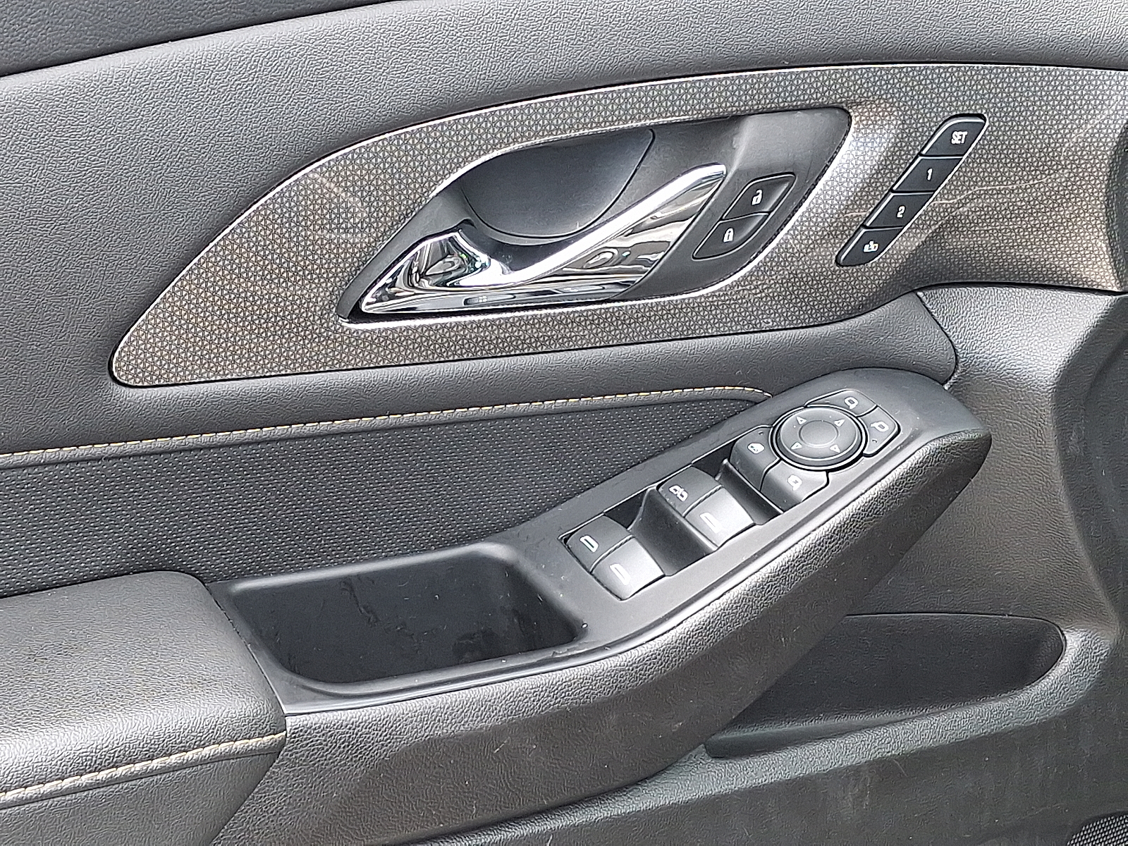 2024 Chevrolet Traverse Limited AWD Premier - Mosaic Black Metallic - GB8 exterior view 16