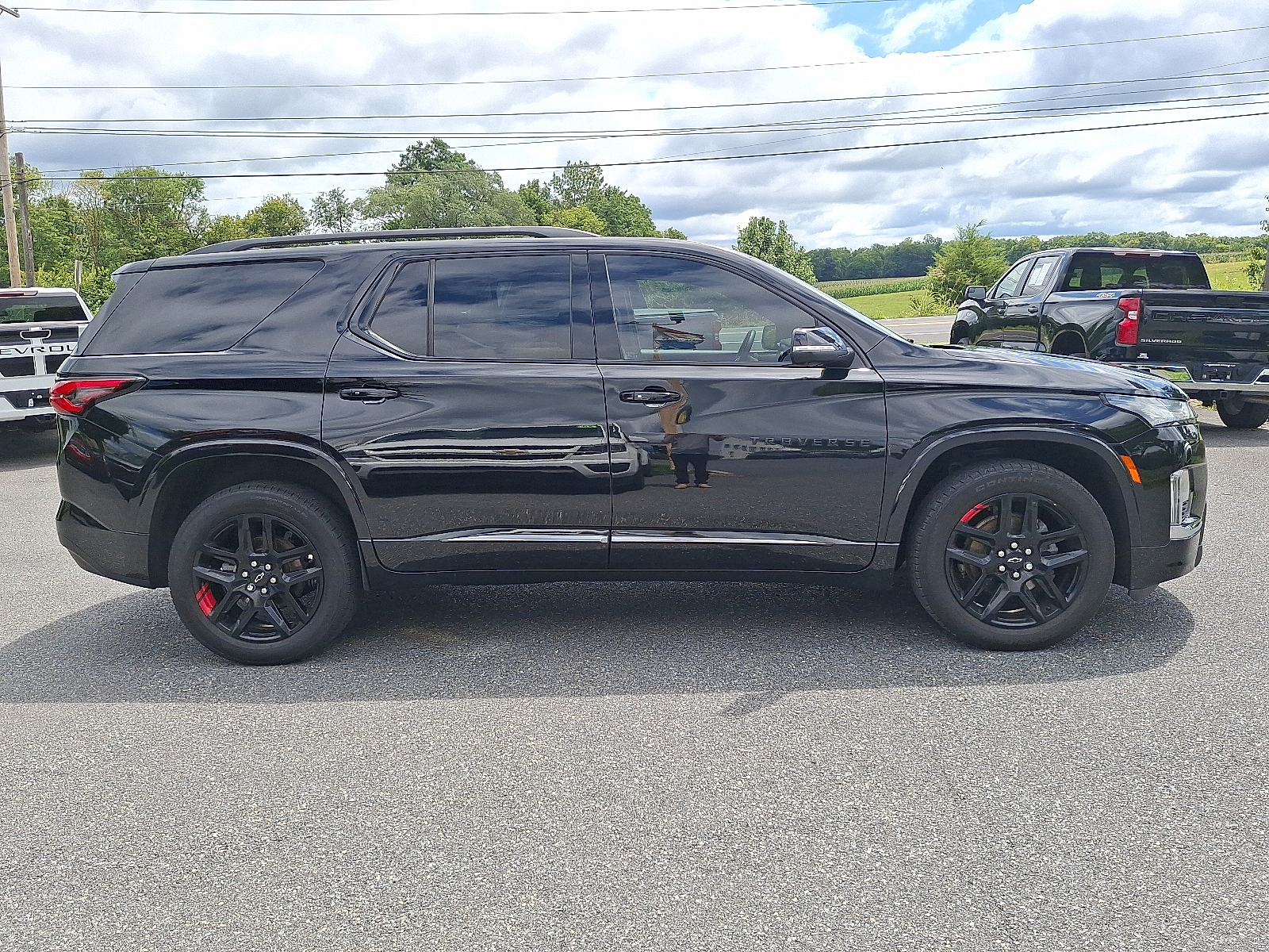 2024 Chevrolet Traverse Limited AWD Premier - Mosaic Black Metallic - GB8 exterior view 10