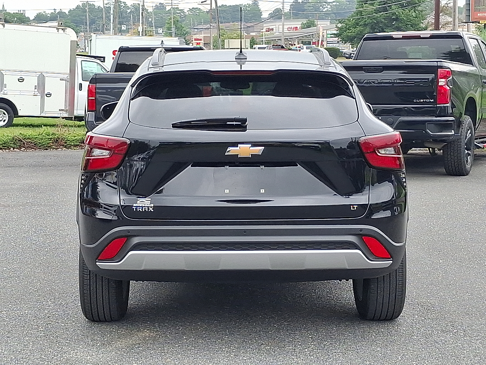2024 Chevrolet Trax FWD LT - Mosaic Black Metallic - GB0 exterior view 8