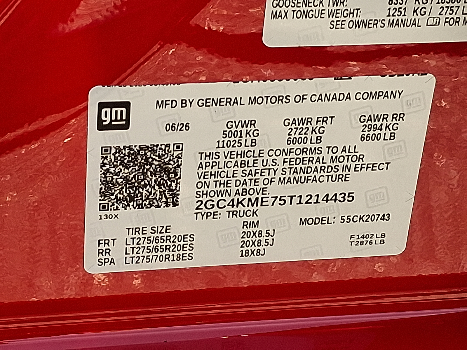 2026 Chevrolet Silverado 2500 HD Crew Cab, Standard Bed, WT, 4WD - Red Hot - G7C exterior view 16