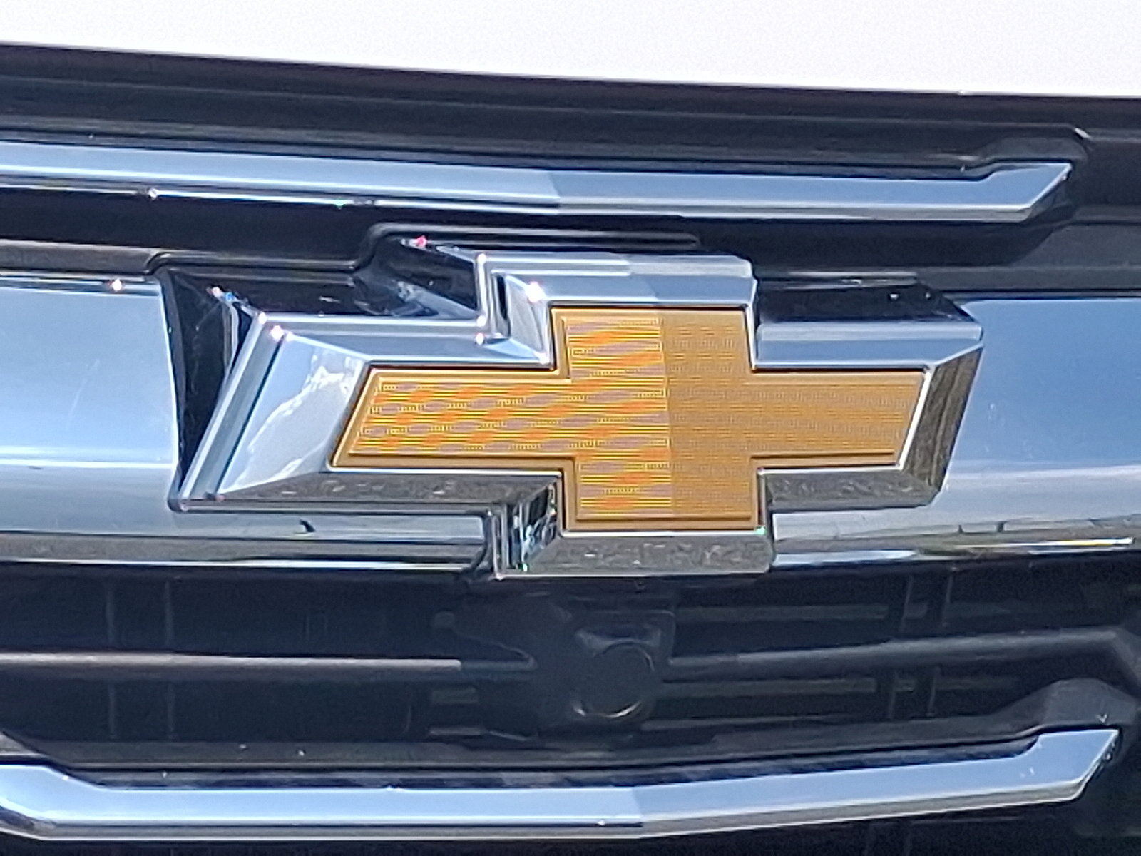 2026 Chevrolet Equinox AWD LT - Summit White - GAZ exterior view 18