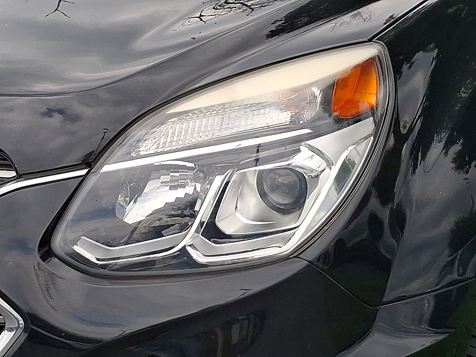 2017 Chevrolet Equinox LT - Mosaic Black Metallic - GB8 exterior view 7