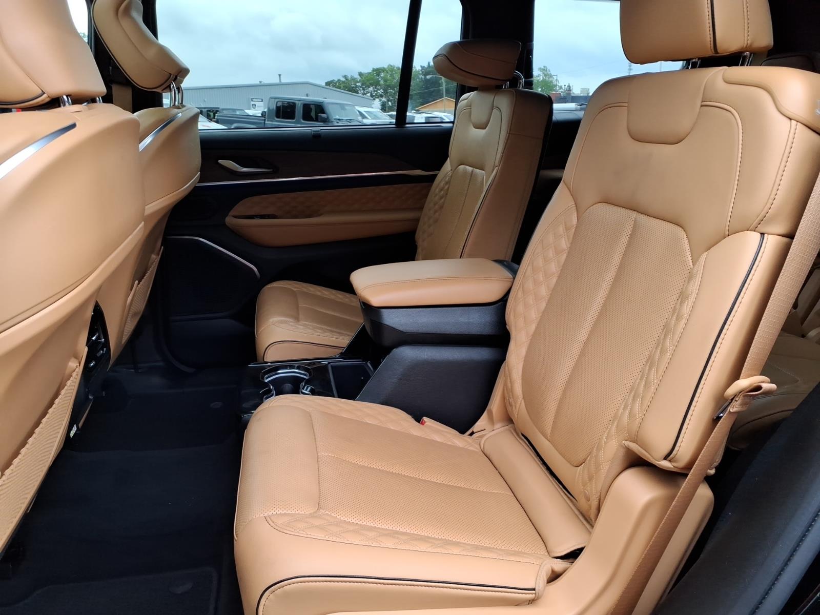 Used 2023 Jeep Grand Cherokee L SUV