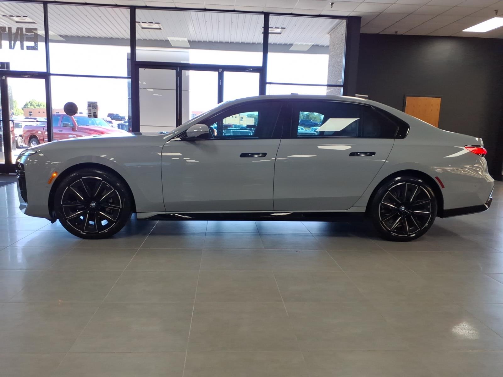 Used 2023 BMW 7 Series Sedan