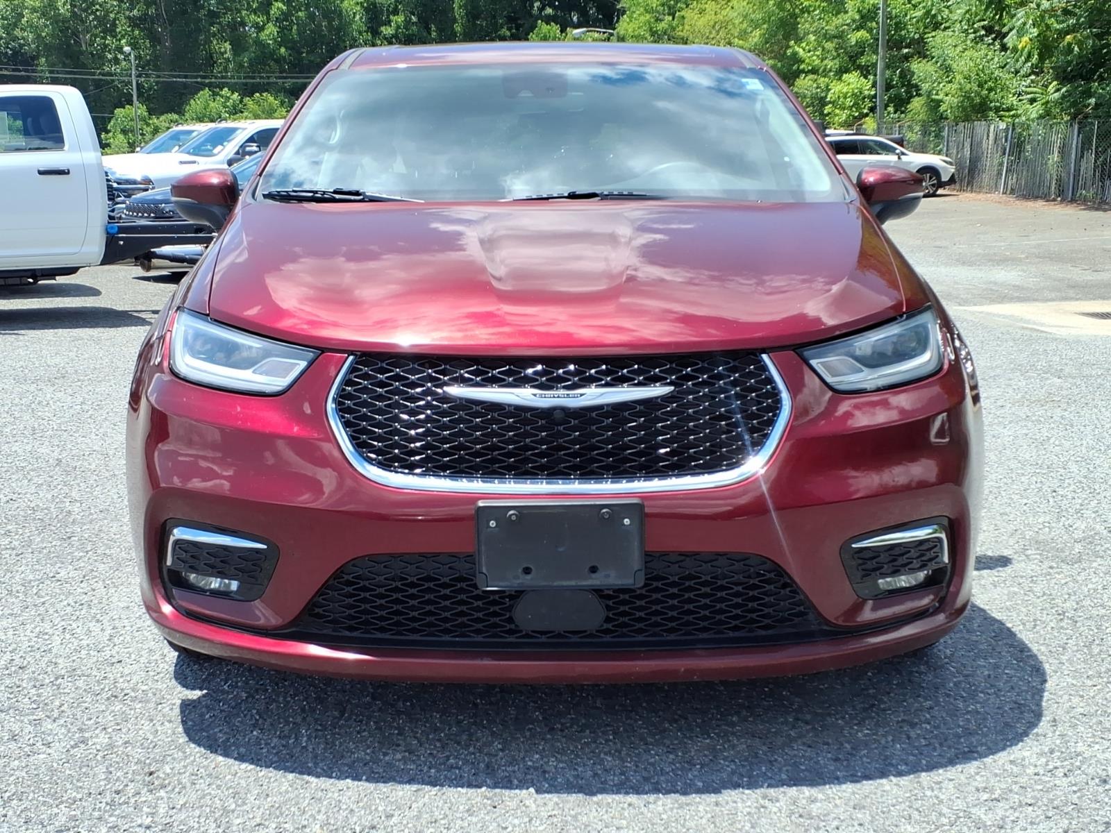 Used 2023 Chrysler Pacifica Van