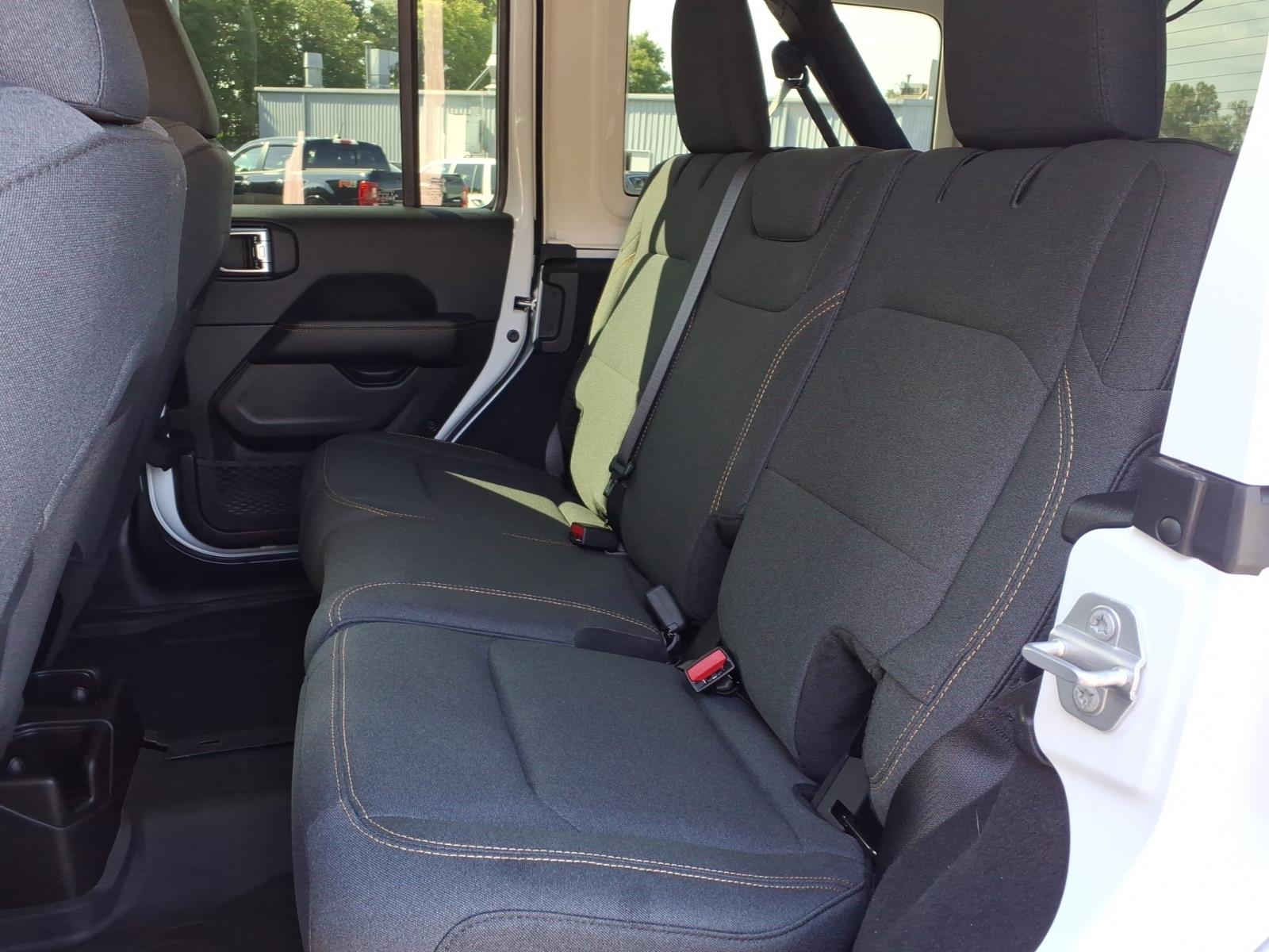 Used 2025 Jeep Wrangler SUV
