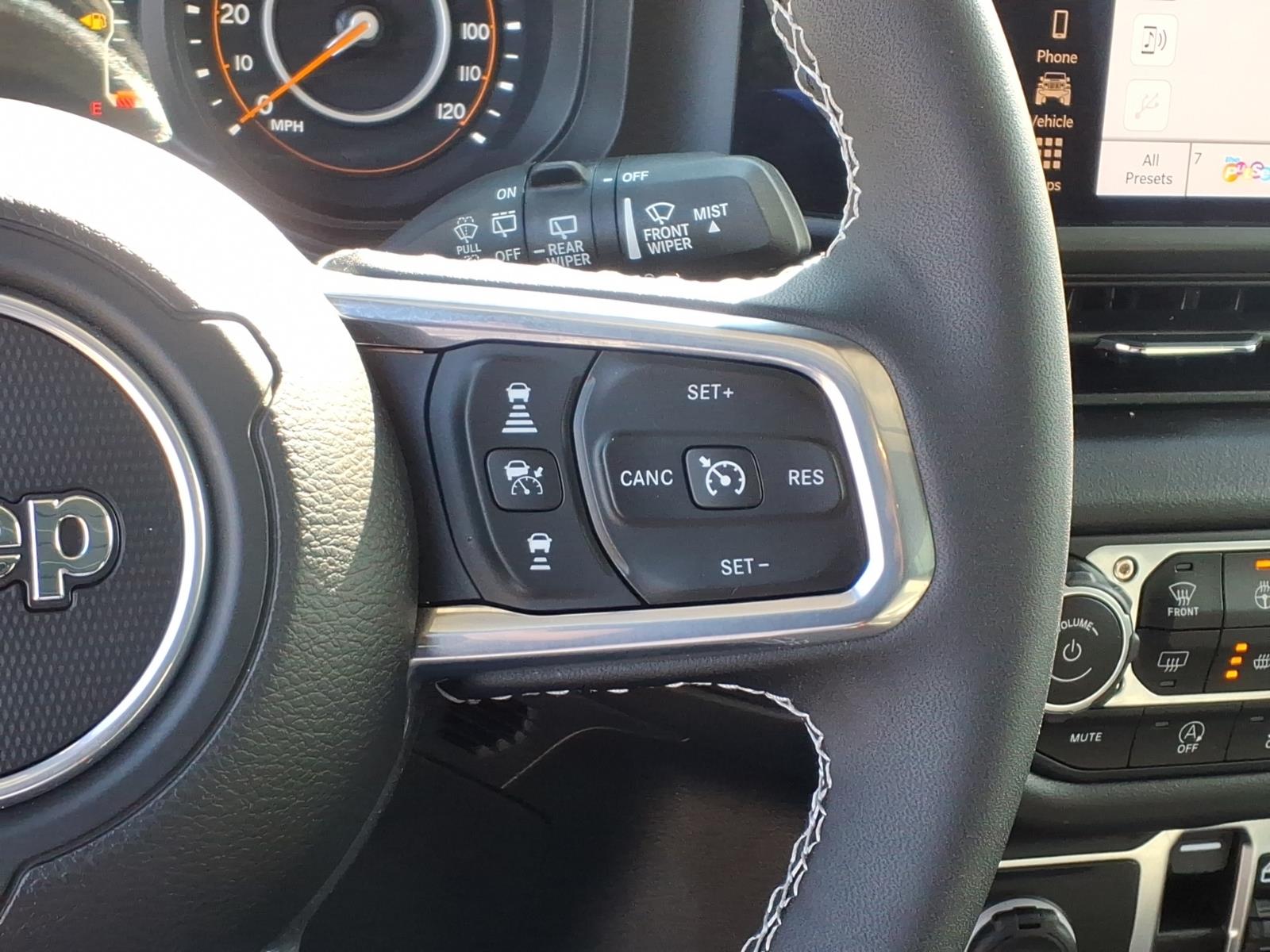 Used 2025 Jeep Wrangler SUV