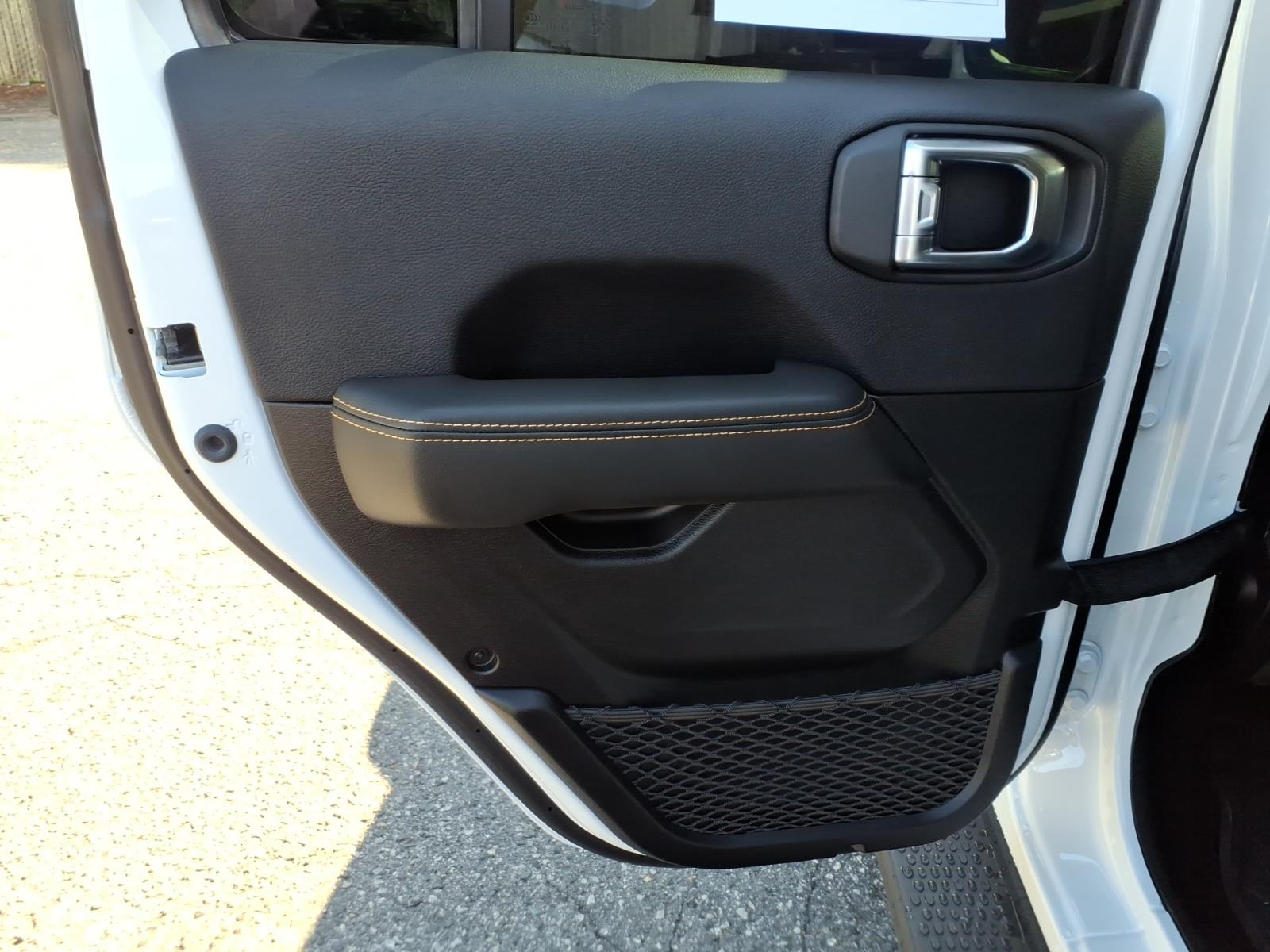 Used 2025 Jeep Wrangler SUV