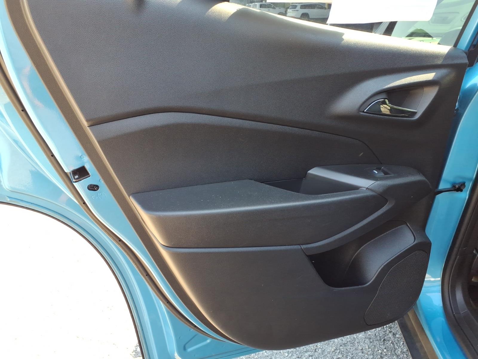 Used 2025 Chevrolet Trax SUV