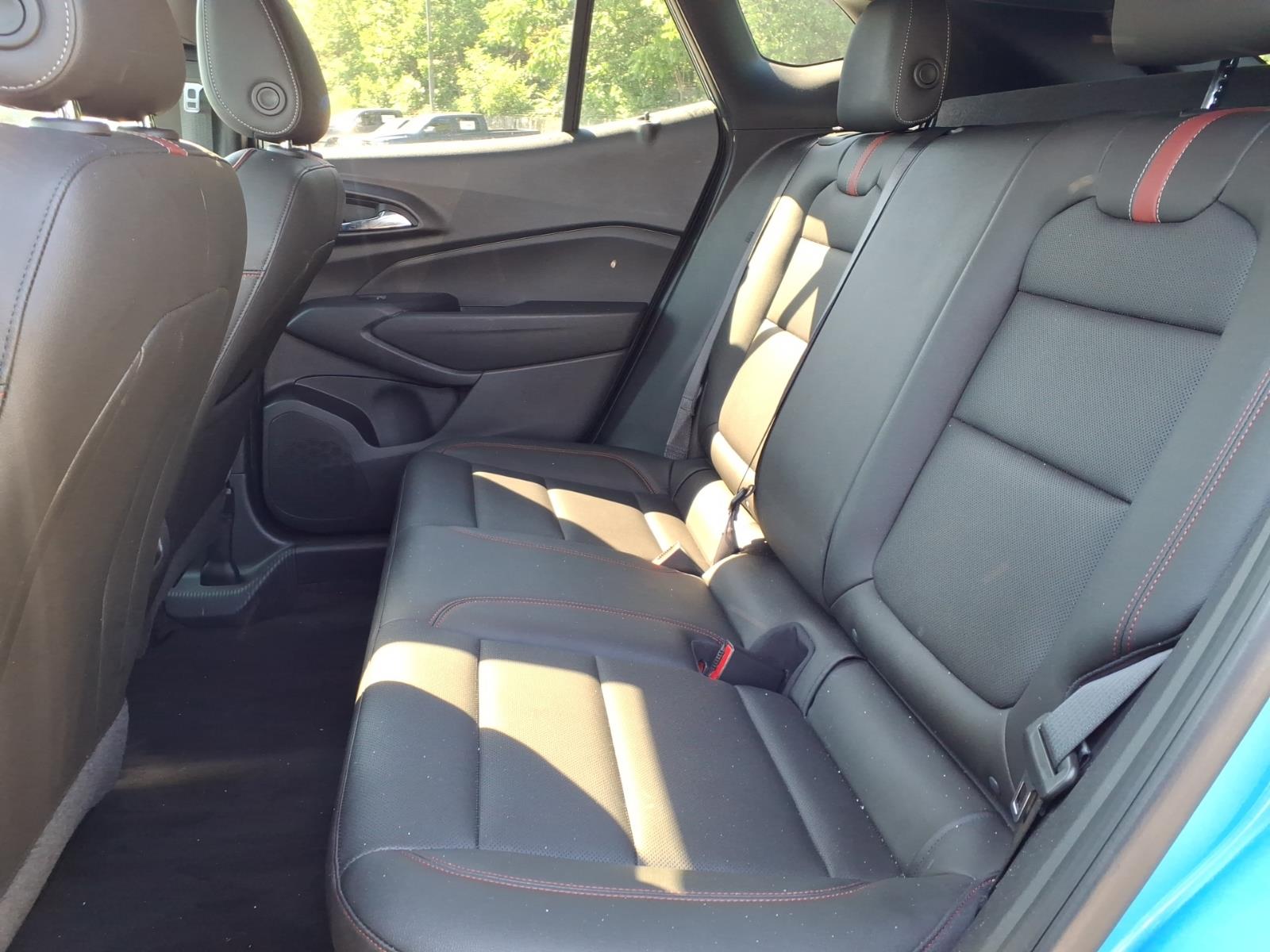 Used 2025 Chevrolet Trax SUV