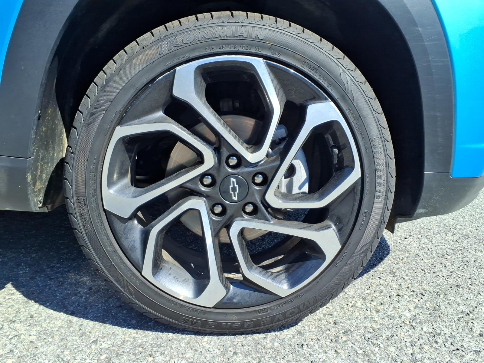 Used 2025 Chevrolet Trax SUV