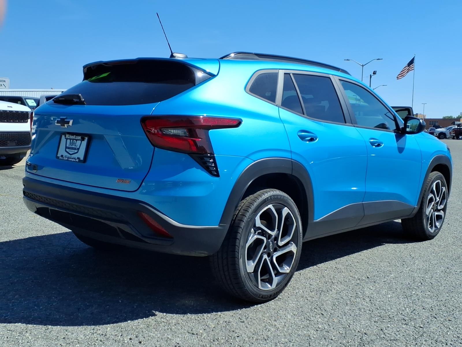 Used 2025 Chevrolet Trax SUV