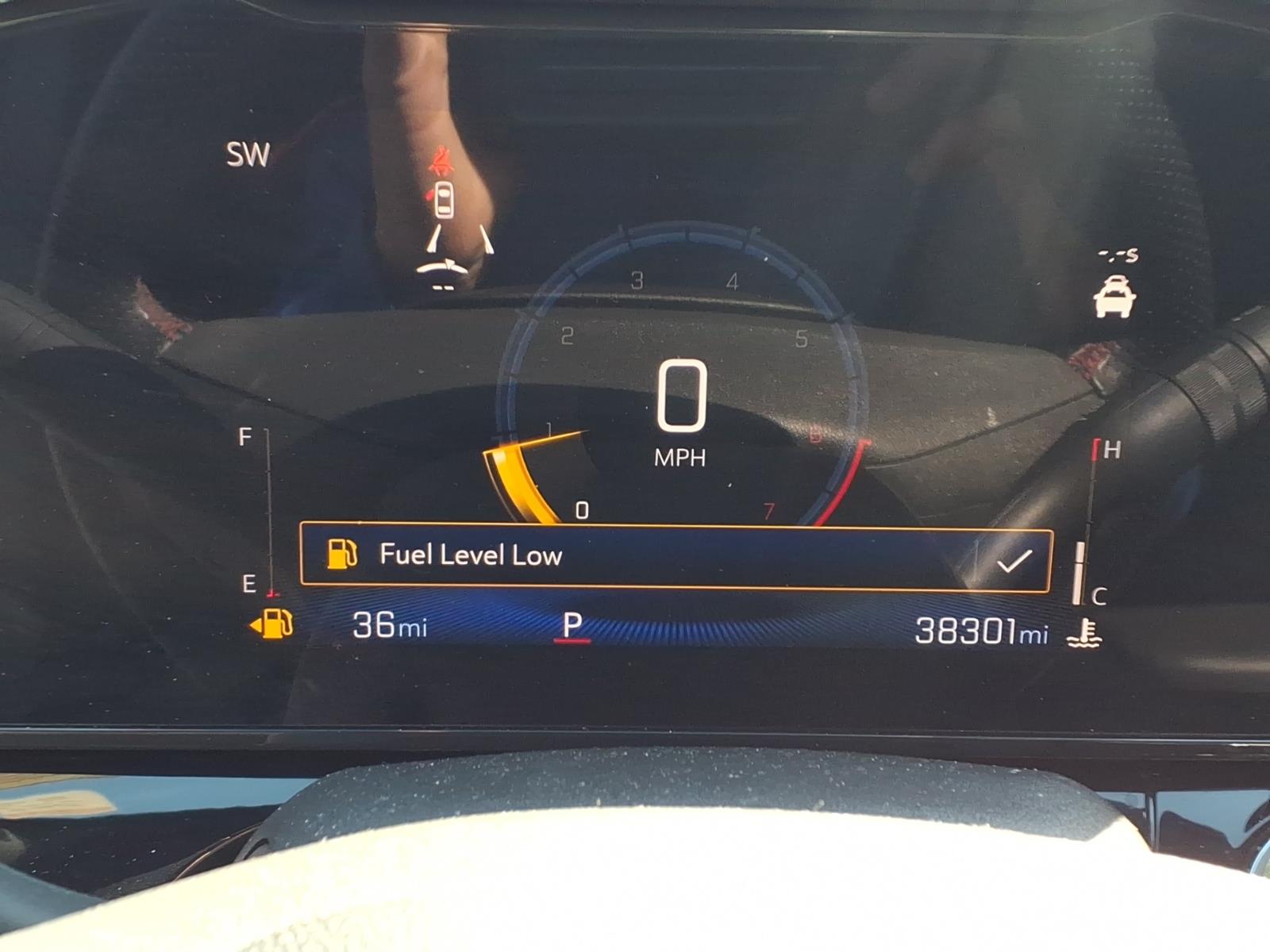 Used 2025 Chevrolet Trax SUV