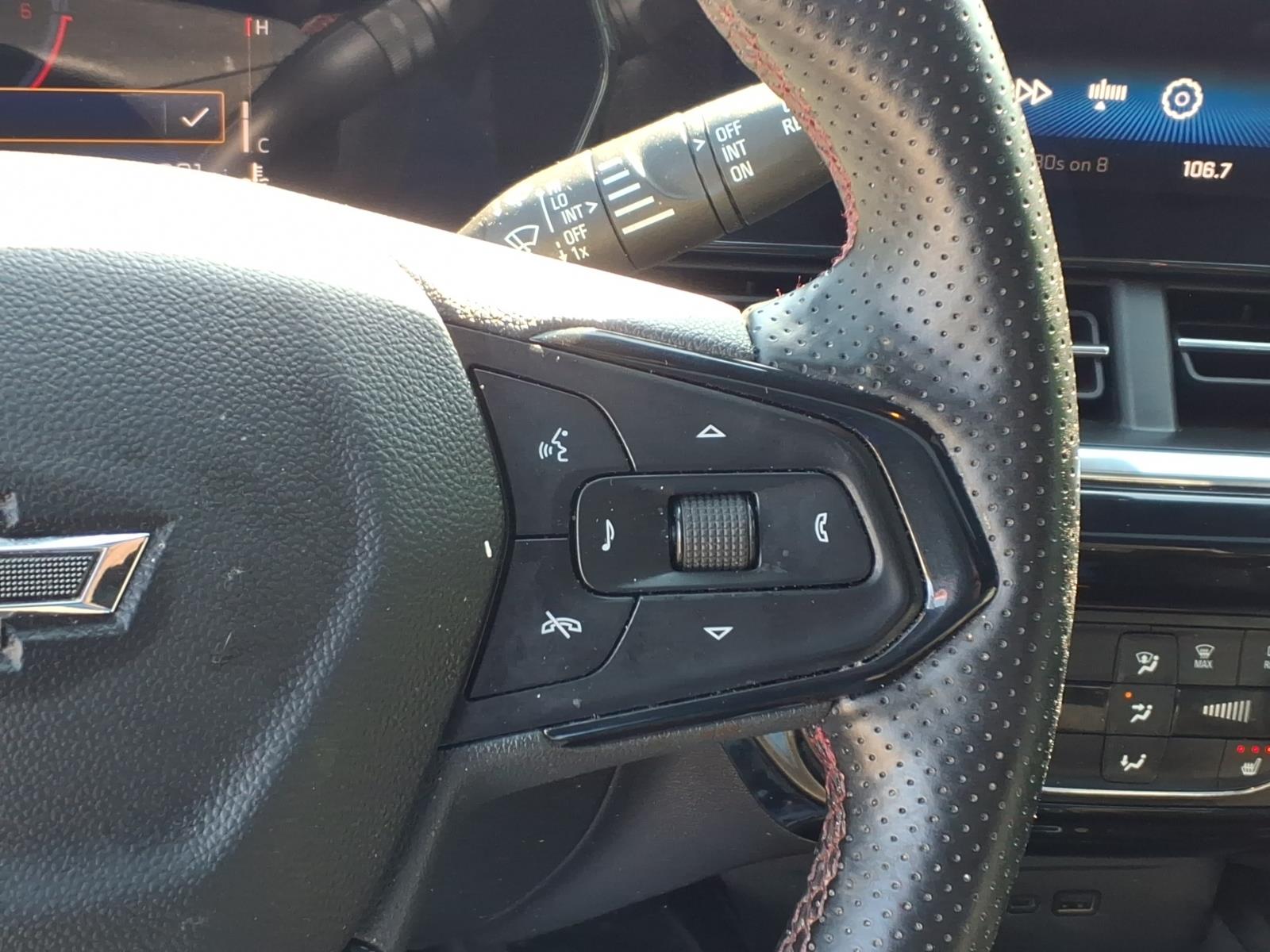 Used 2025 Chevrolet Trax SUV