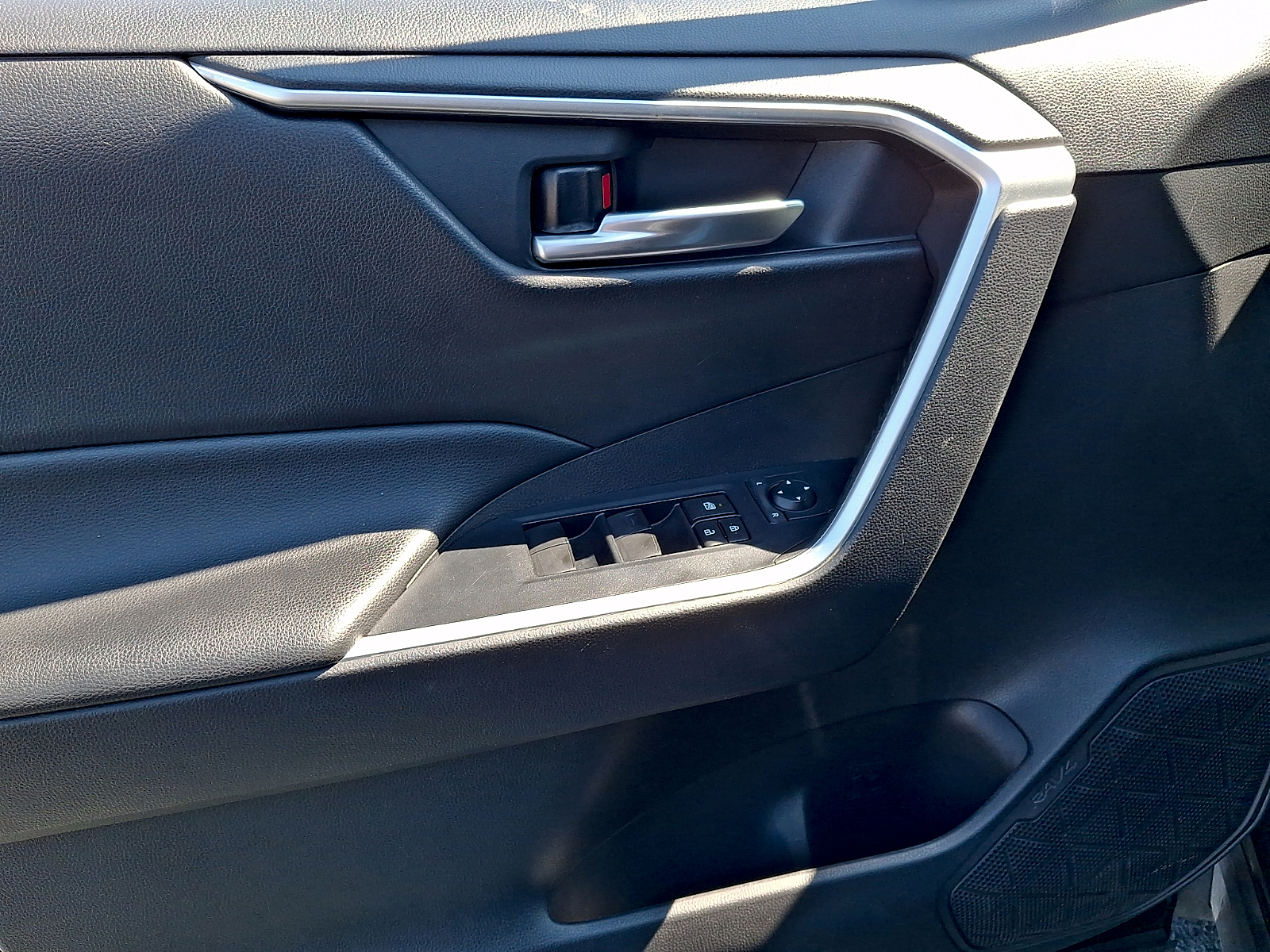 Used 2021 Toyota RAV4 SUV