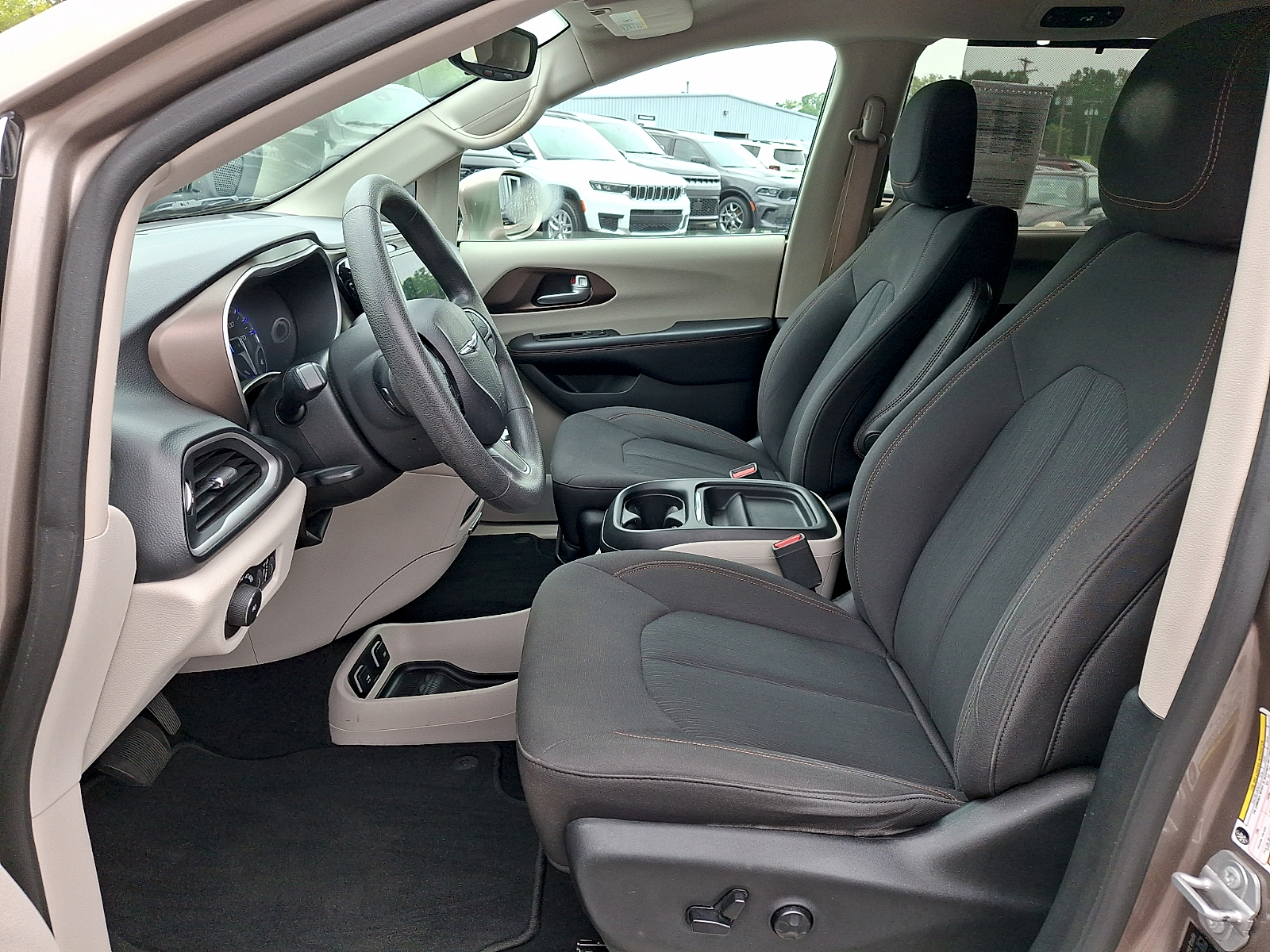 Used 2018 Chrysler Pacifica Van