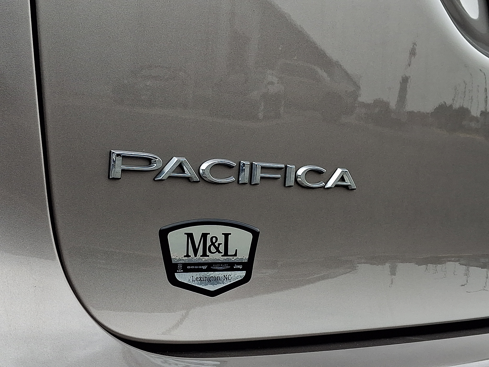 Used 2018 Chrysler Pacifica Van