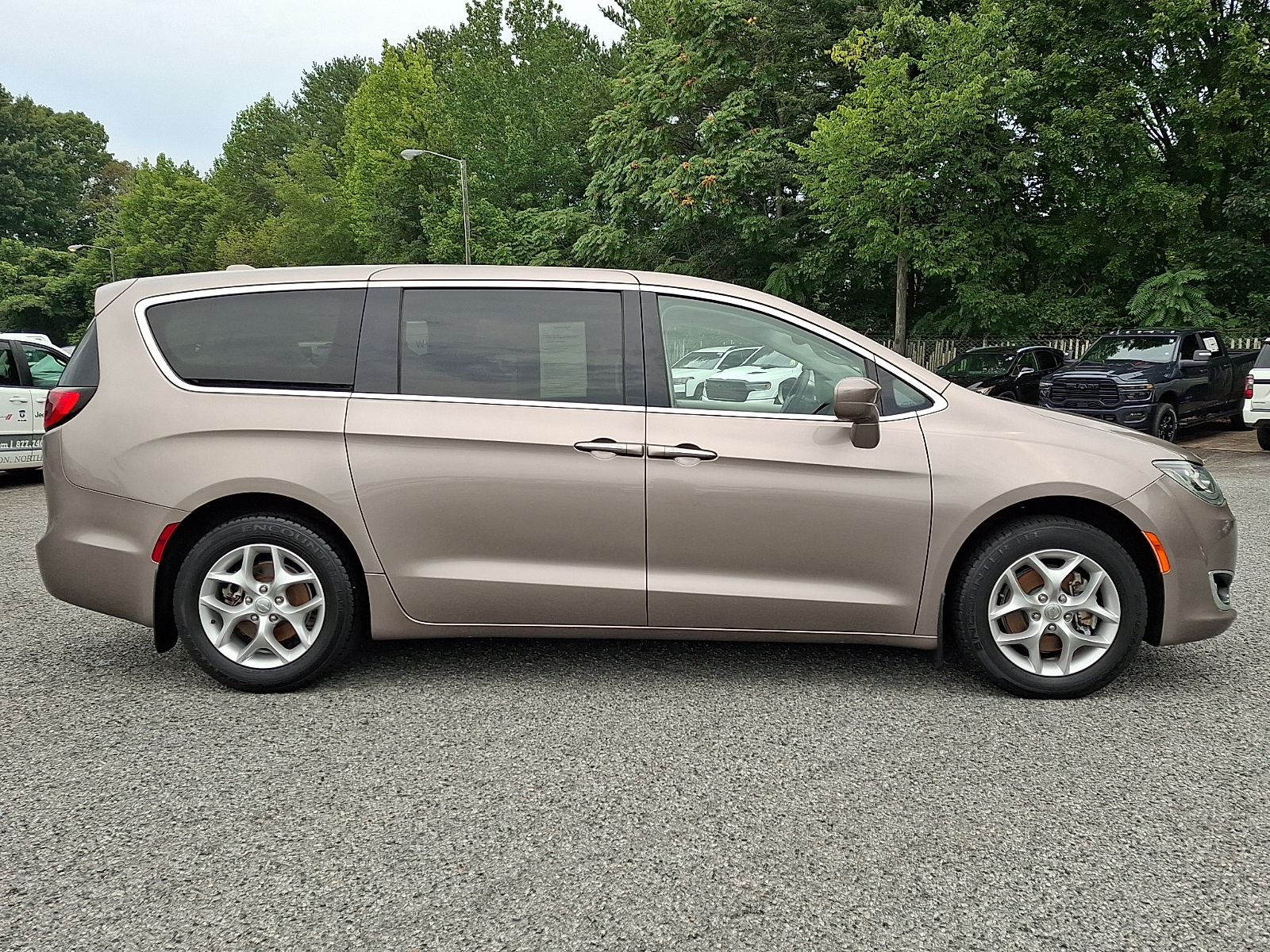 Used 2018 Chrysler Pacifica Van
