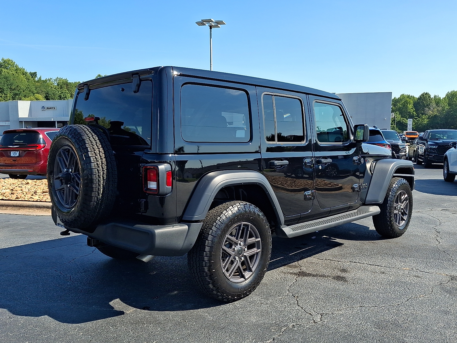 Used 2024 Jeep Wrangler SUV