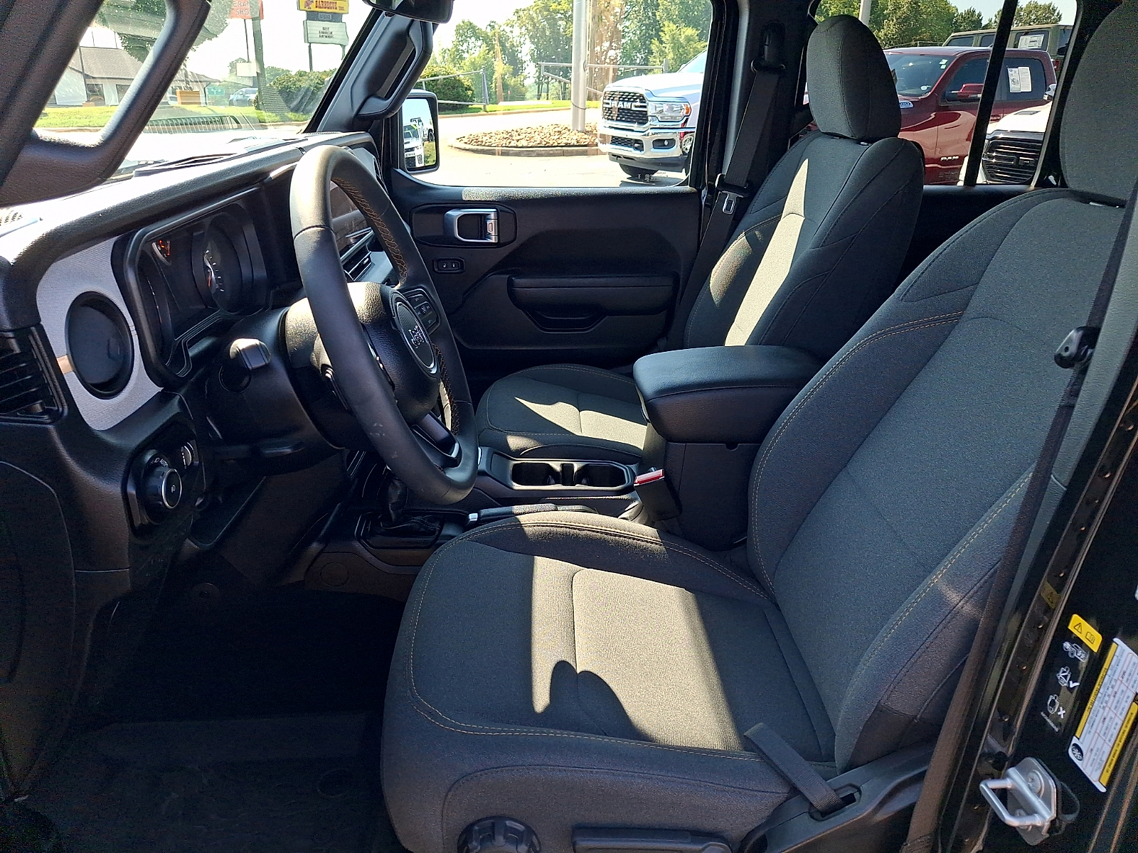 Used 2024 Jeep Wrangler SUV