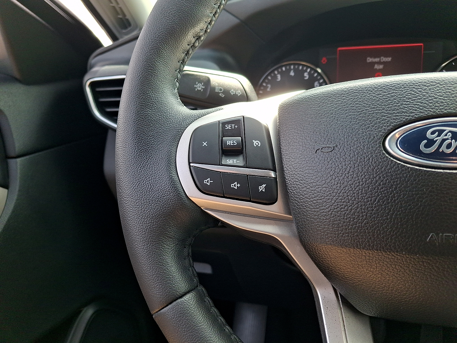 Used 2023 Ford Explorer SUV