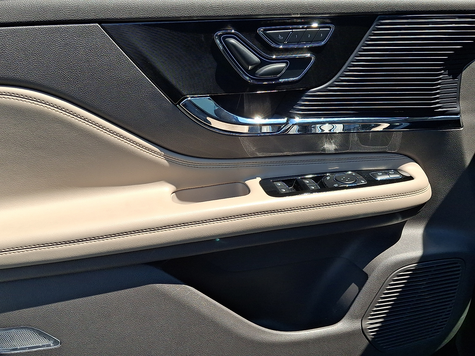Used 2022 Lincoln Corsair SUV