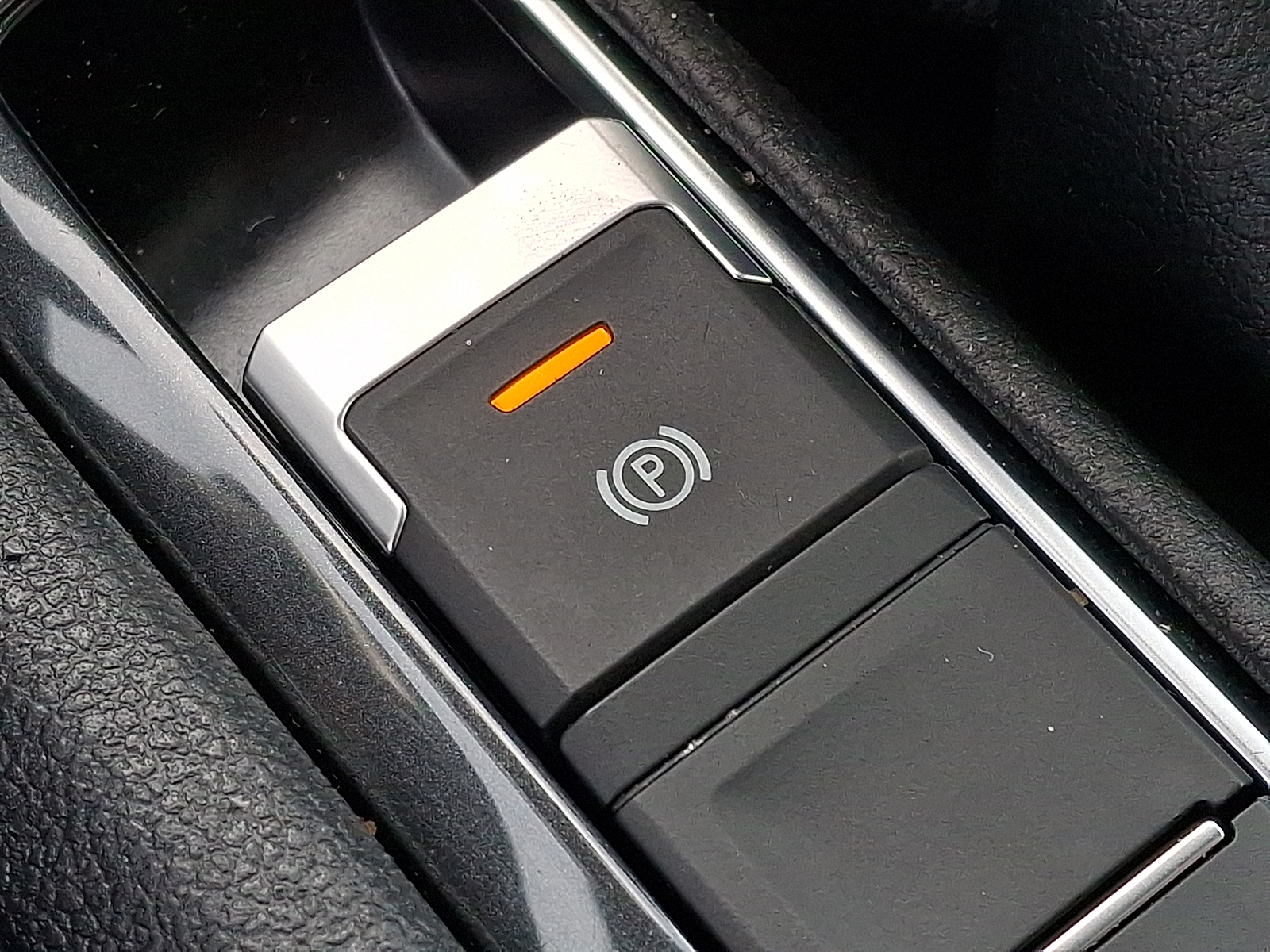 Used 2024 Volkswagen Tiguan SUV