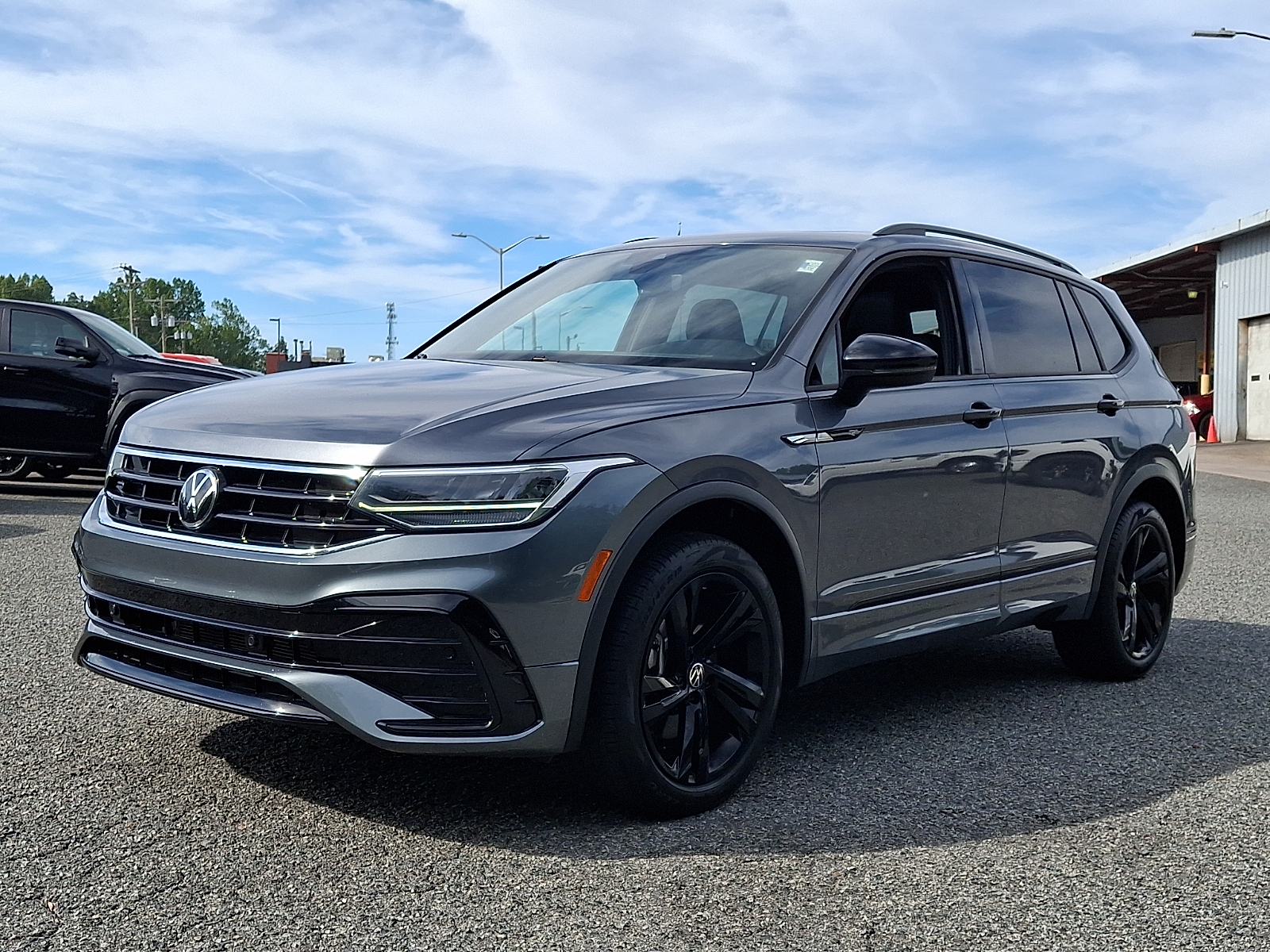 Used 2024 Volkswagen Tiguan SUV