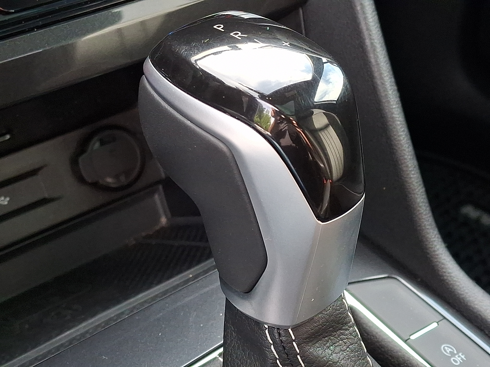 Used 2024 Volkswagen Tiguan SUV