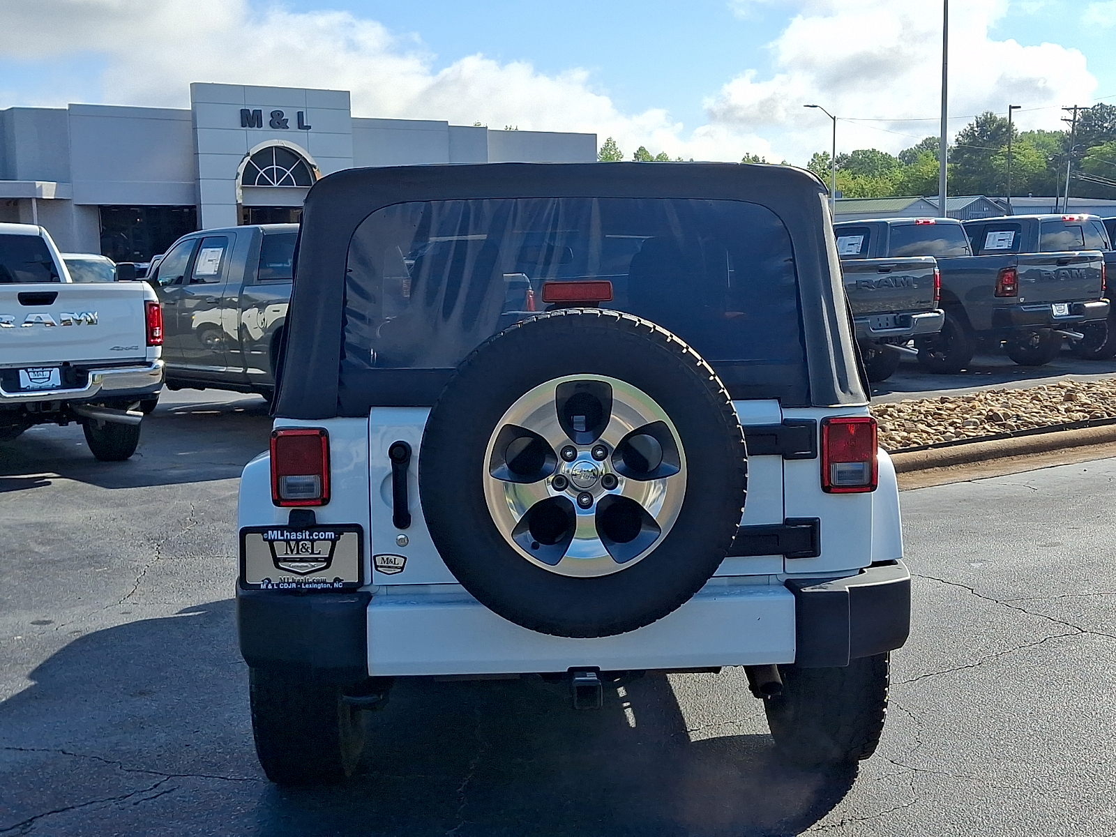Used 2016 Jeep Wrangler SUV
