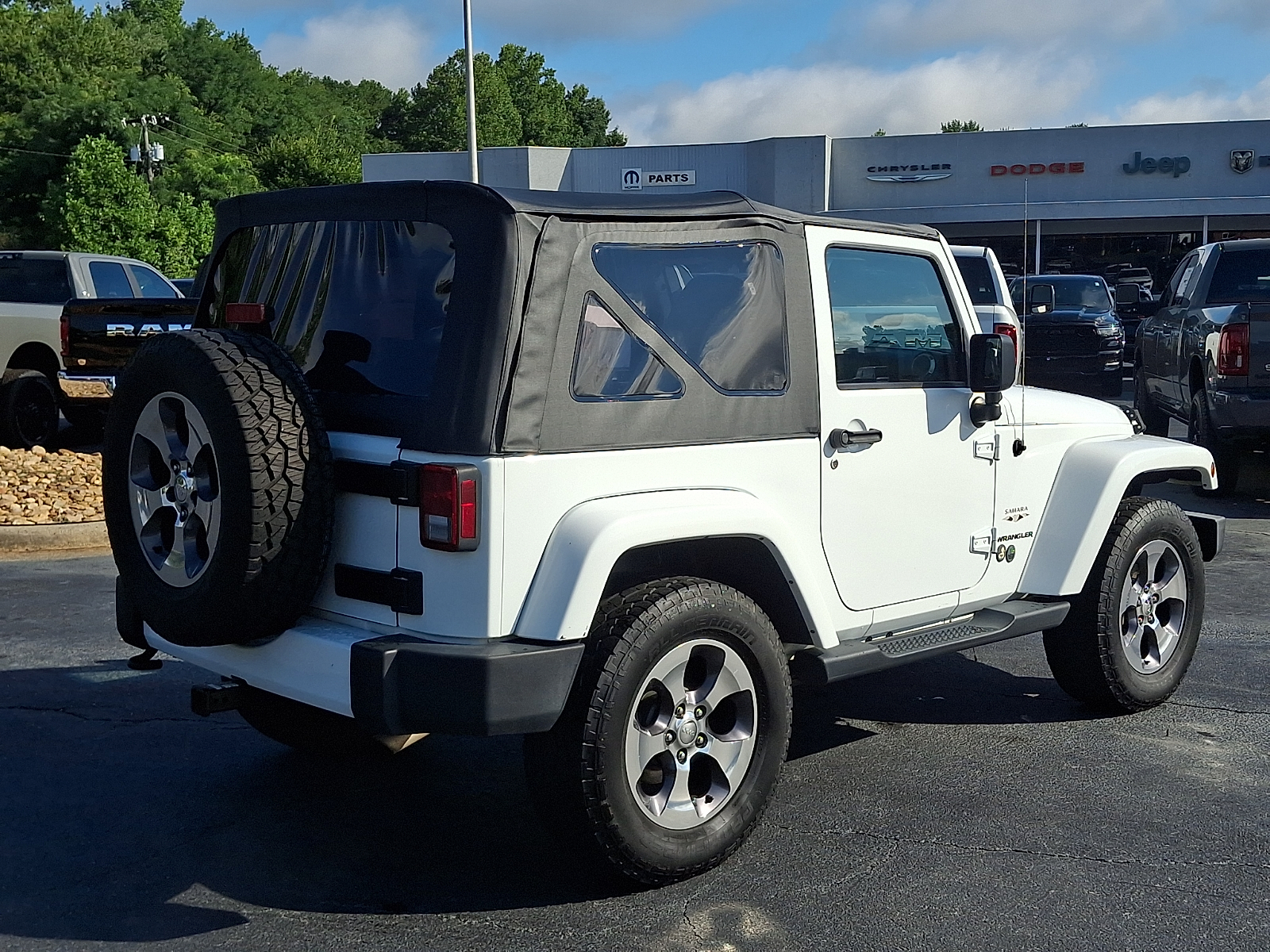 Used 2016 Jeep Wrangler SUV
