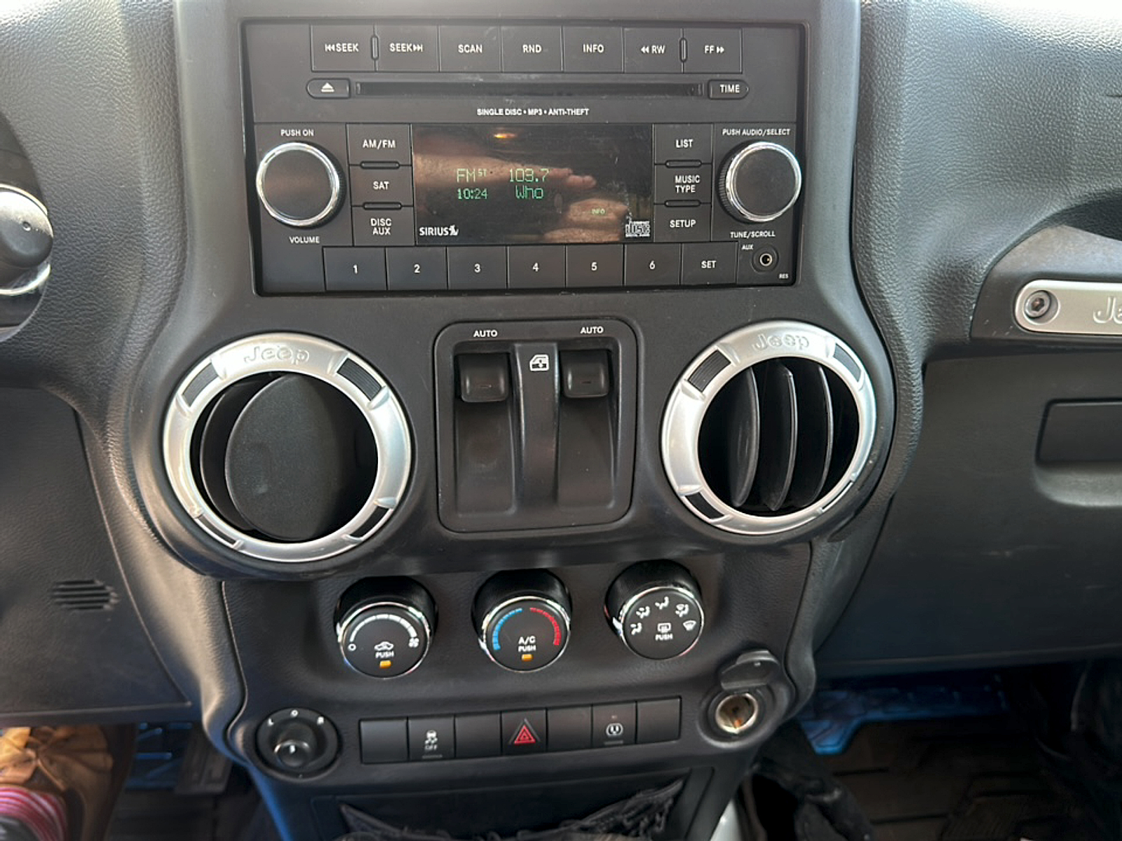 Used 2016 Jeep Wrangler SUV
