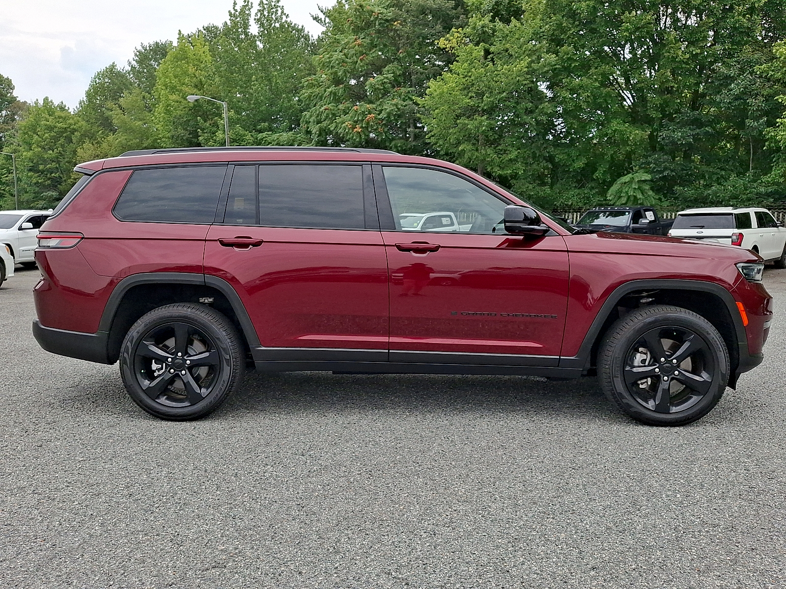 Used 2025 Jeep Grand Cherokee L SUV