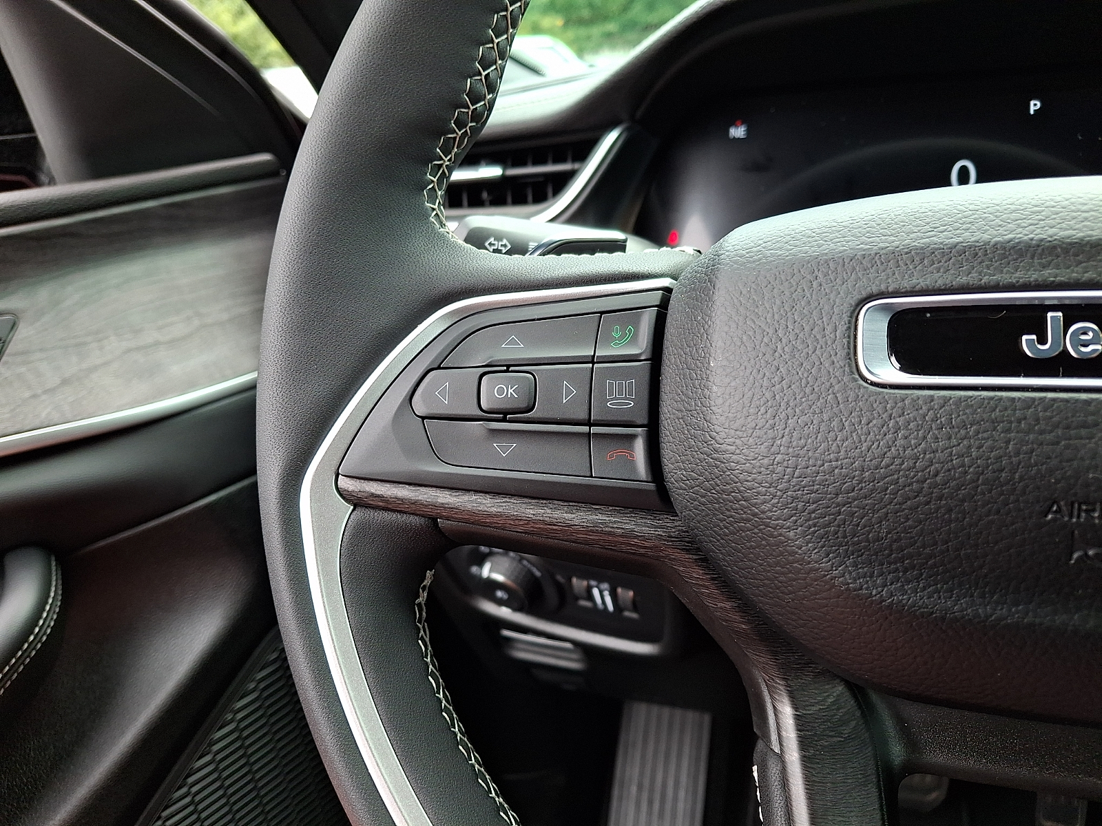 Used 2025 Jeep Grand Cherokee L SUV