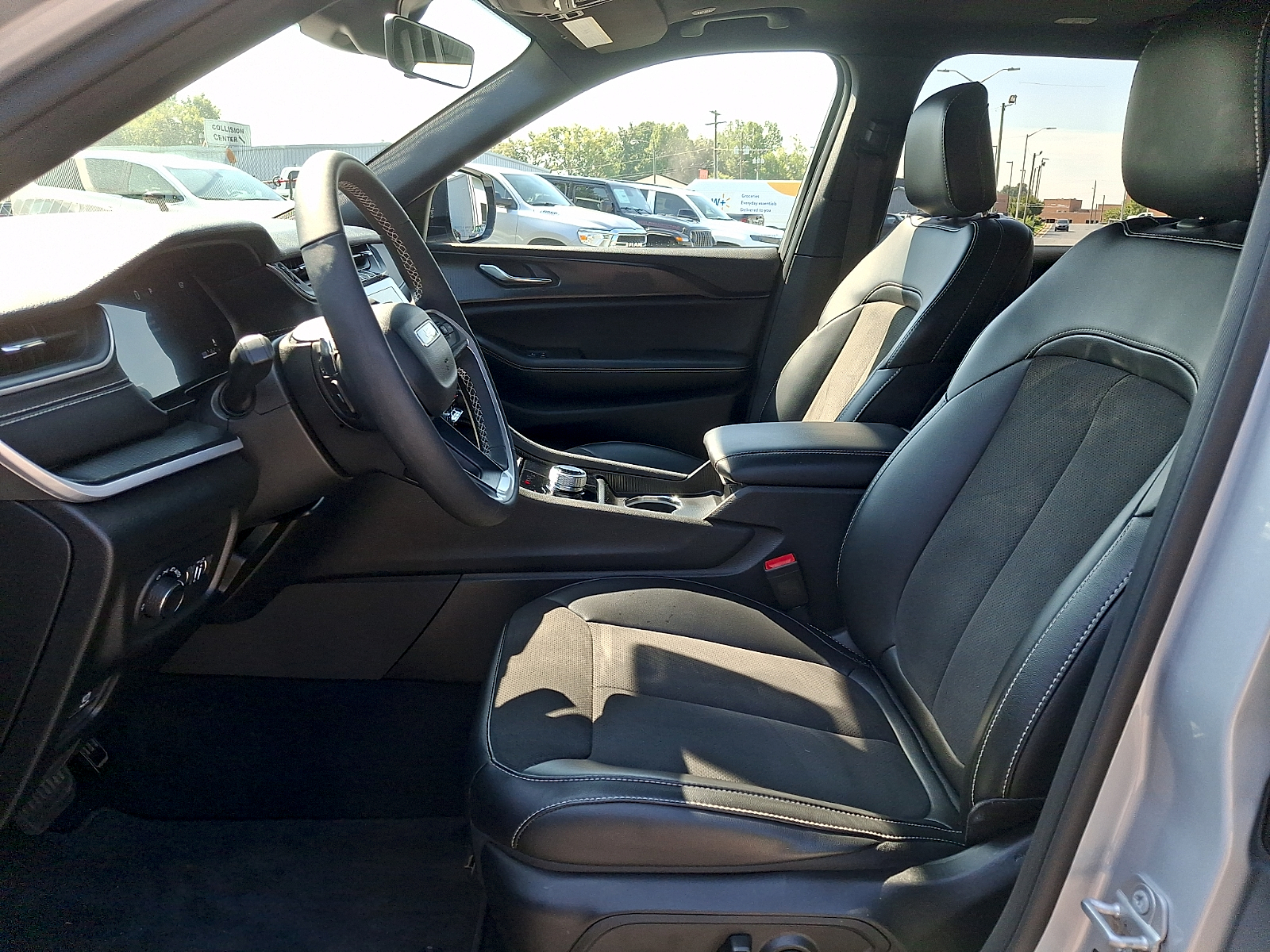 Used 2025 Jeep Grand Cherokee L SUV