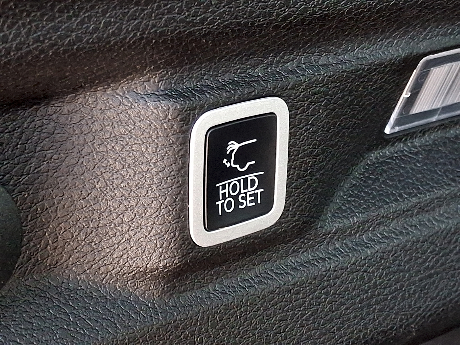 Used 2025 Jeep Grand Cherokee L SUV