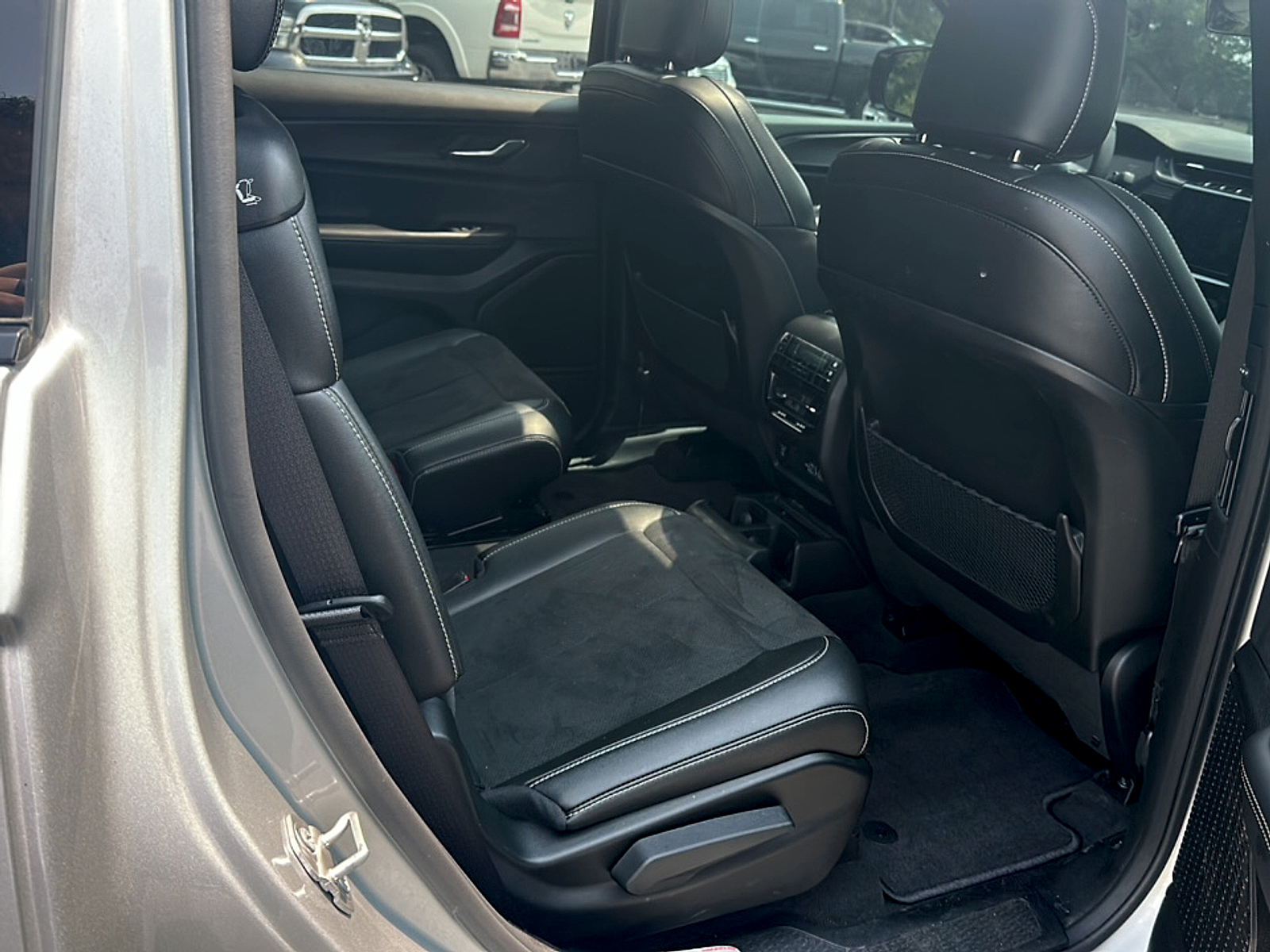Used 2025 Jeep Grand Cherokee L SUV