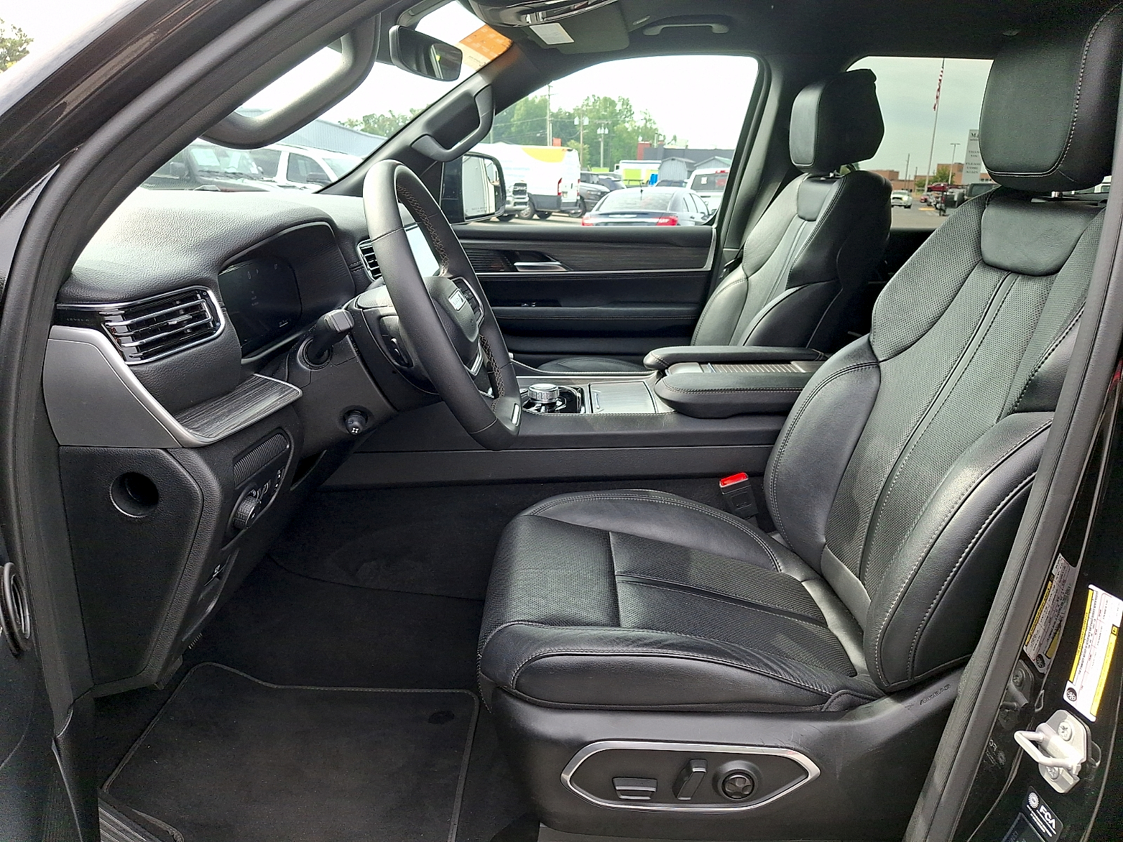 Used 2024 Jeep Wagoneer SUV