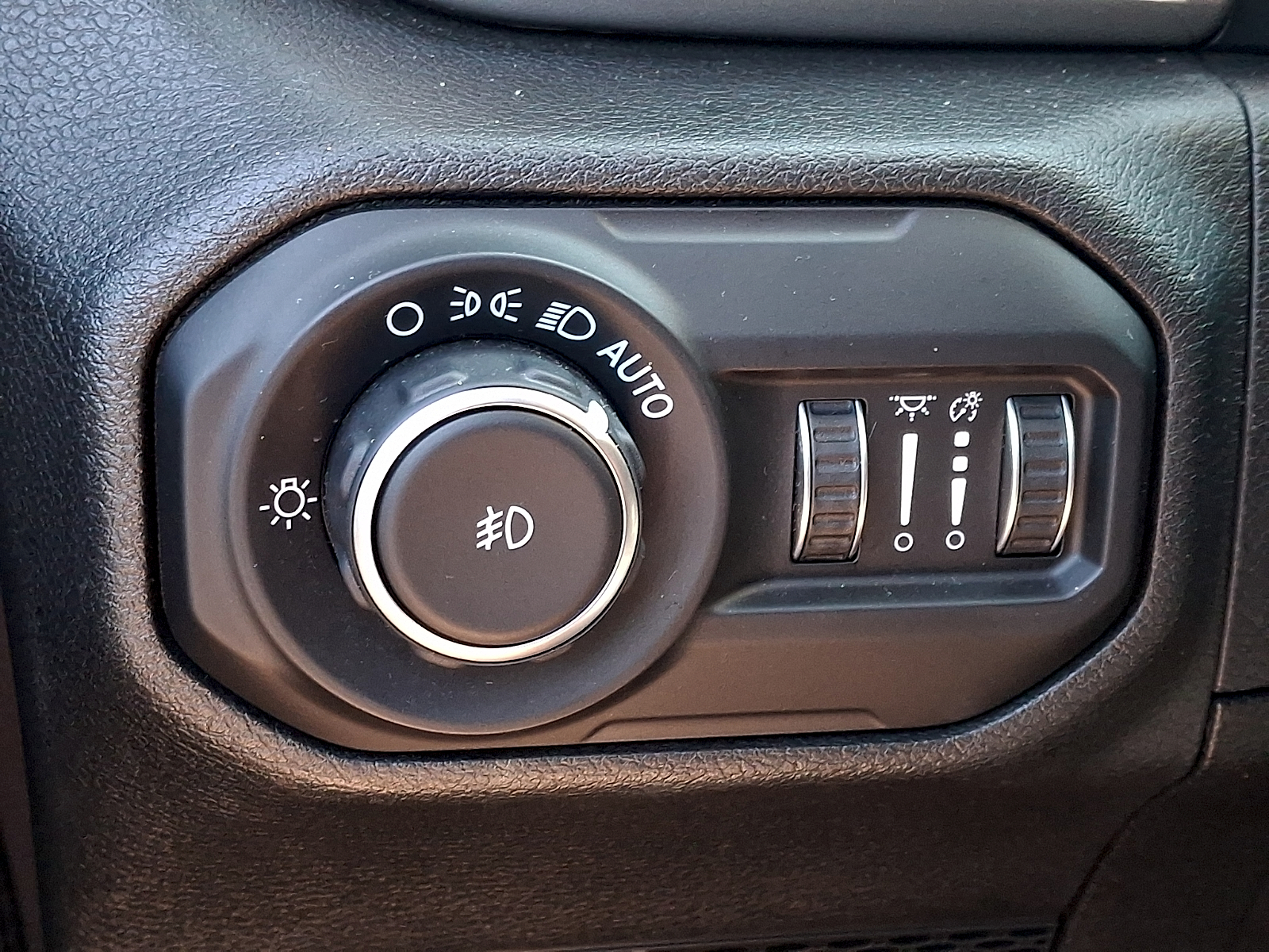 Used 2018 Jeep Wrangler SUV